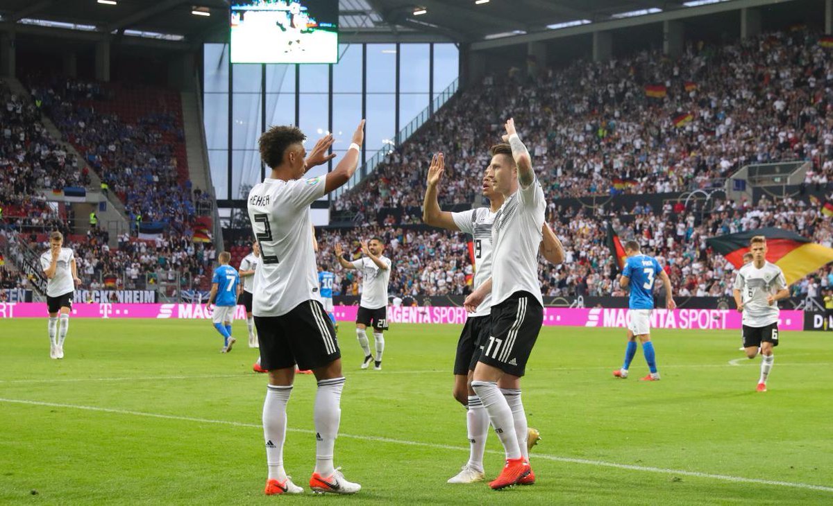 Alemania goleó 8-0 a Estonia en su último partido disputado en el Mewa Arena.