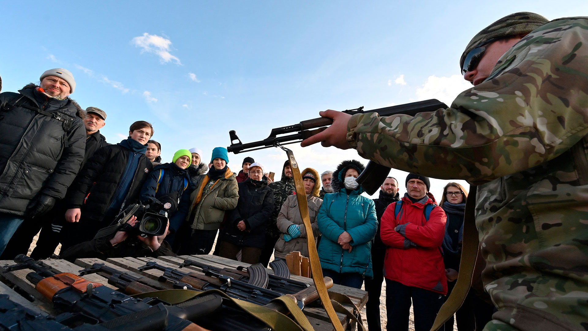 Las potencias occidentales envían armamento a Ucrania para contener el avance de Rusia (AFP)