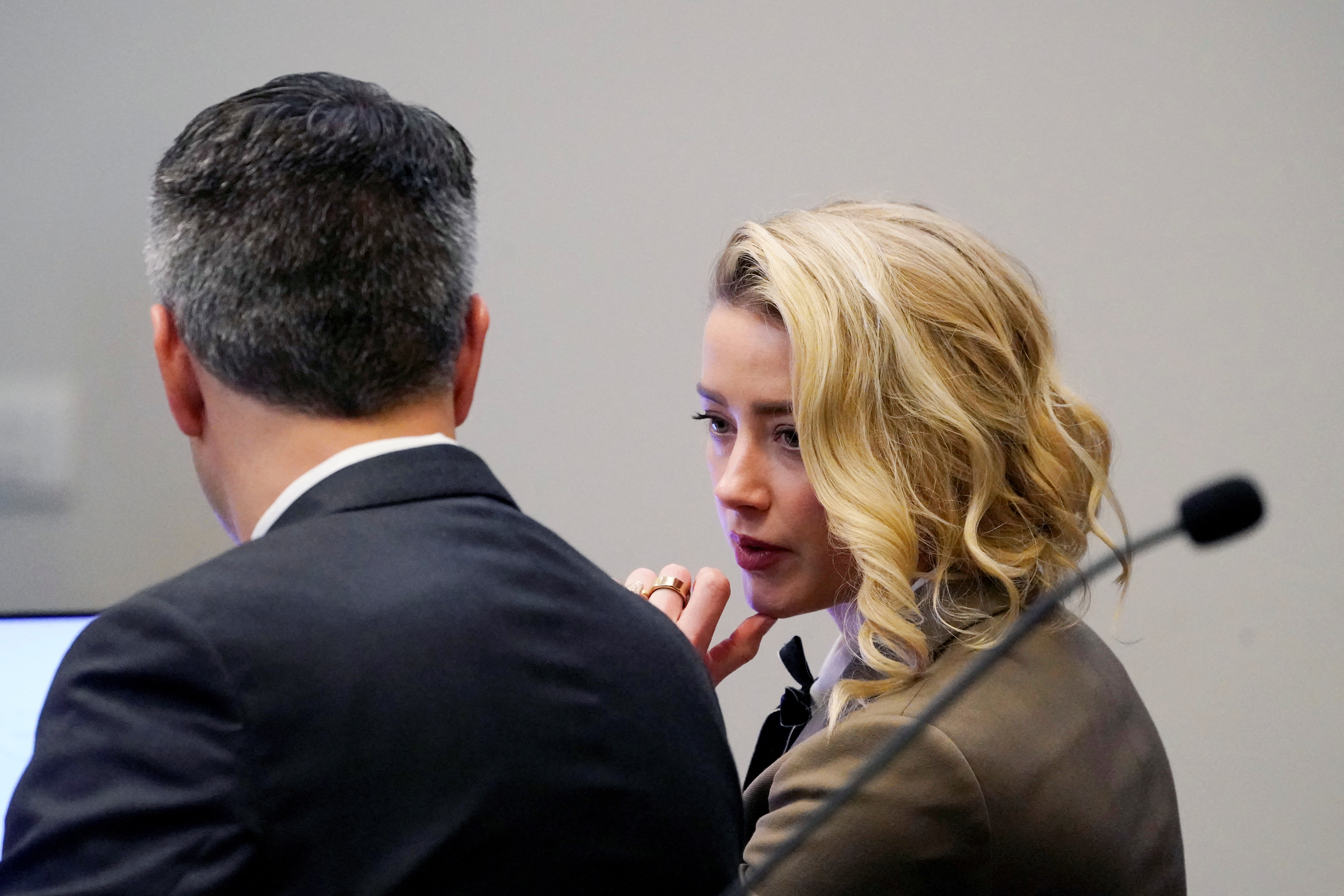 Amber Heard pidió que Johnny Depp no vuelva a declarar en el juicio (Reuters)