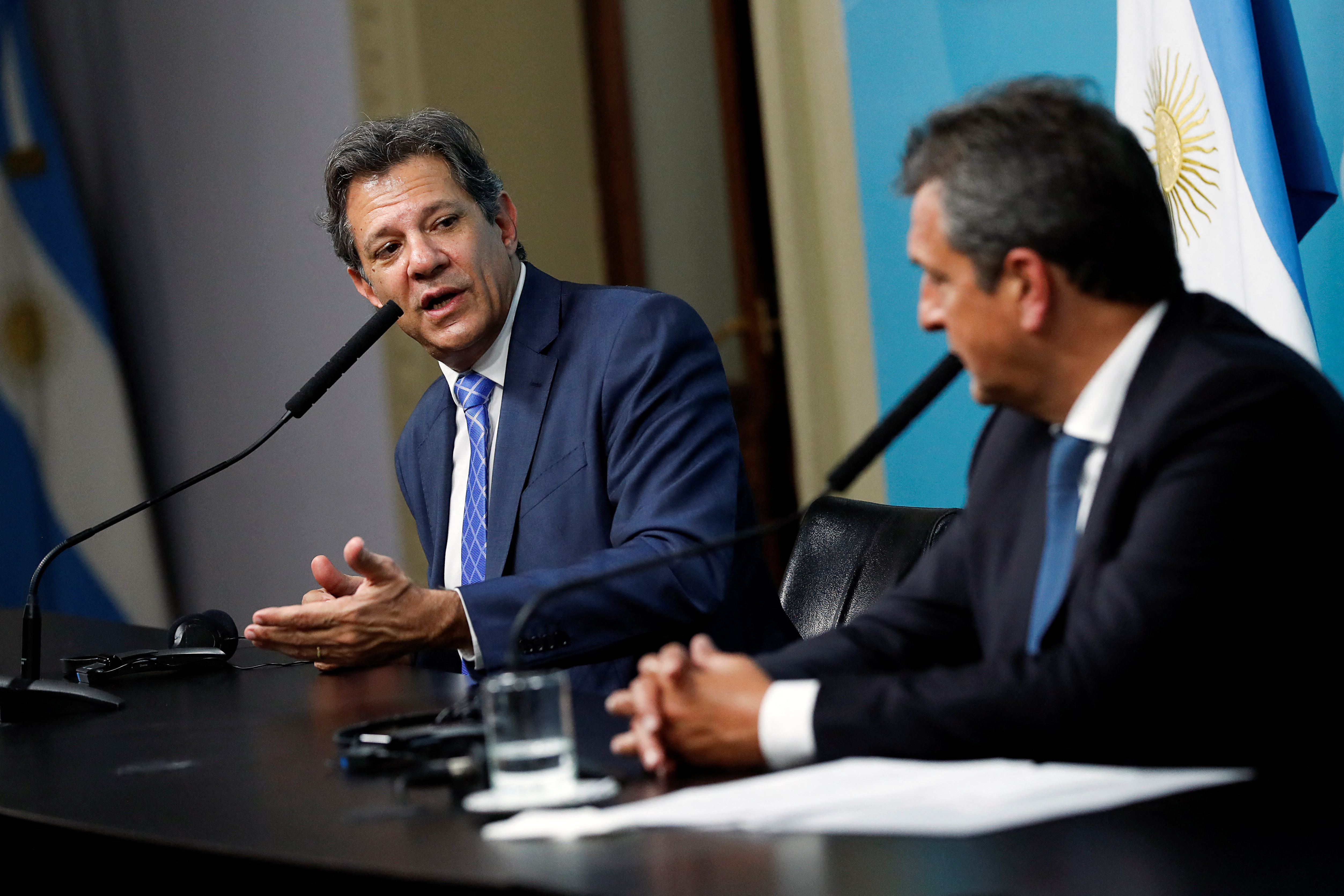 Argentina's Economic Minister Sergio Massa and Brazil's Finance Minister Fernando Haddad hold a news conference, at the Casa Rosada presidential palace in Buenos Aires, Argentina, January 23, 2023. REUTERS/Agustin Marcarian