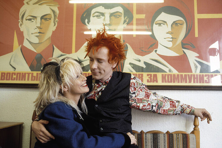 Johnny "Rotten" Lydon y Nora Forster se casaron en 1979, un año después de la separación de Los Sex Pistols (Facebook John Lydon)