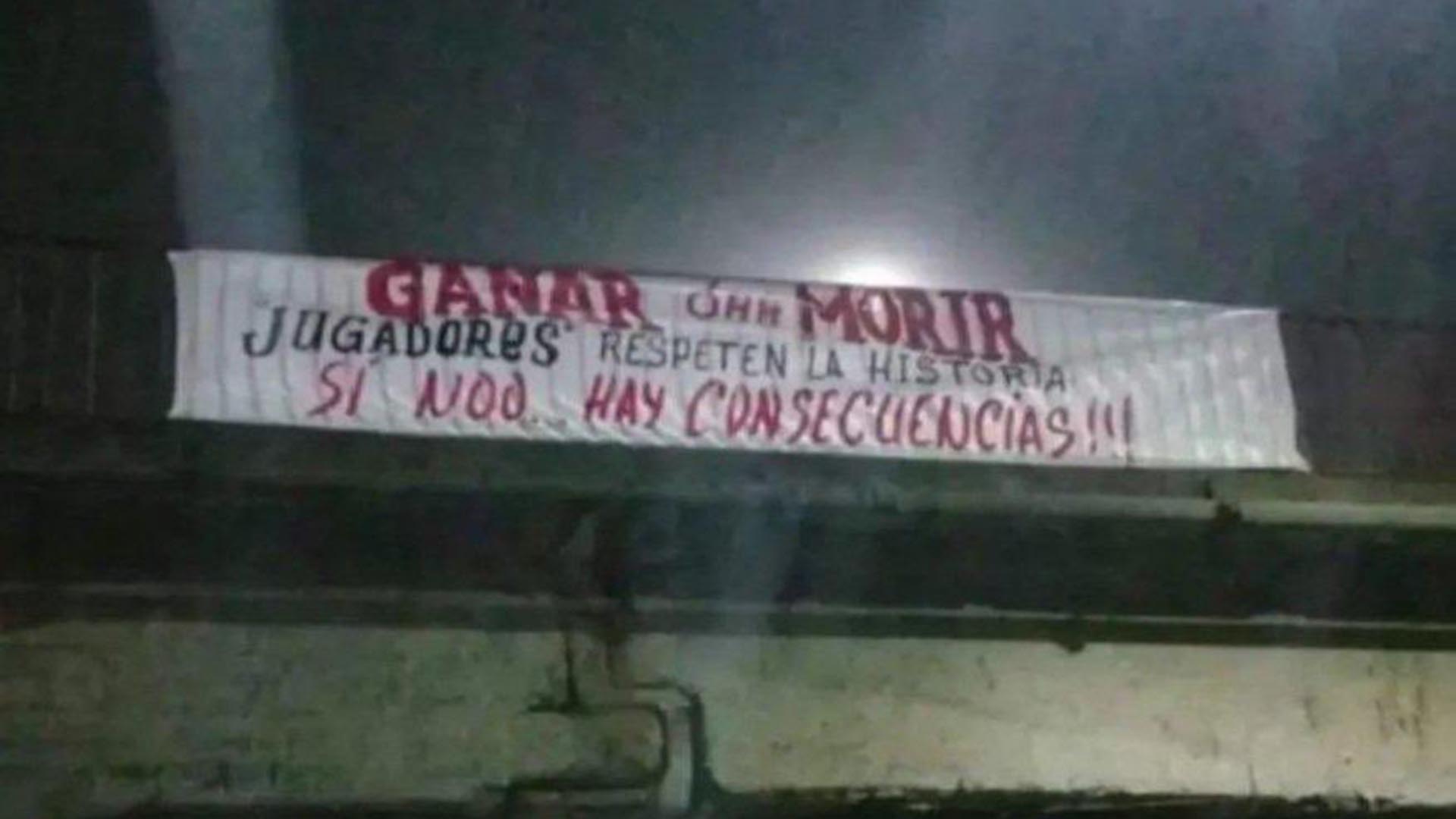 La amenaza al plantel de Independiente (@okdobleamarilla)