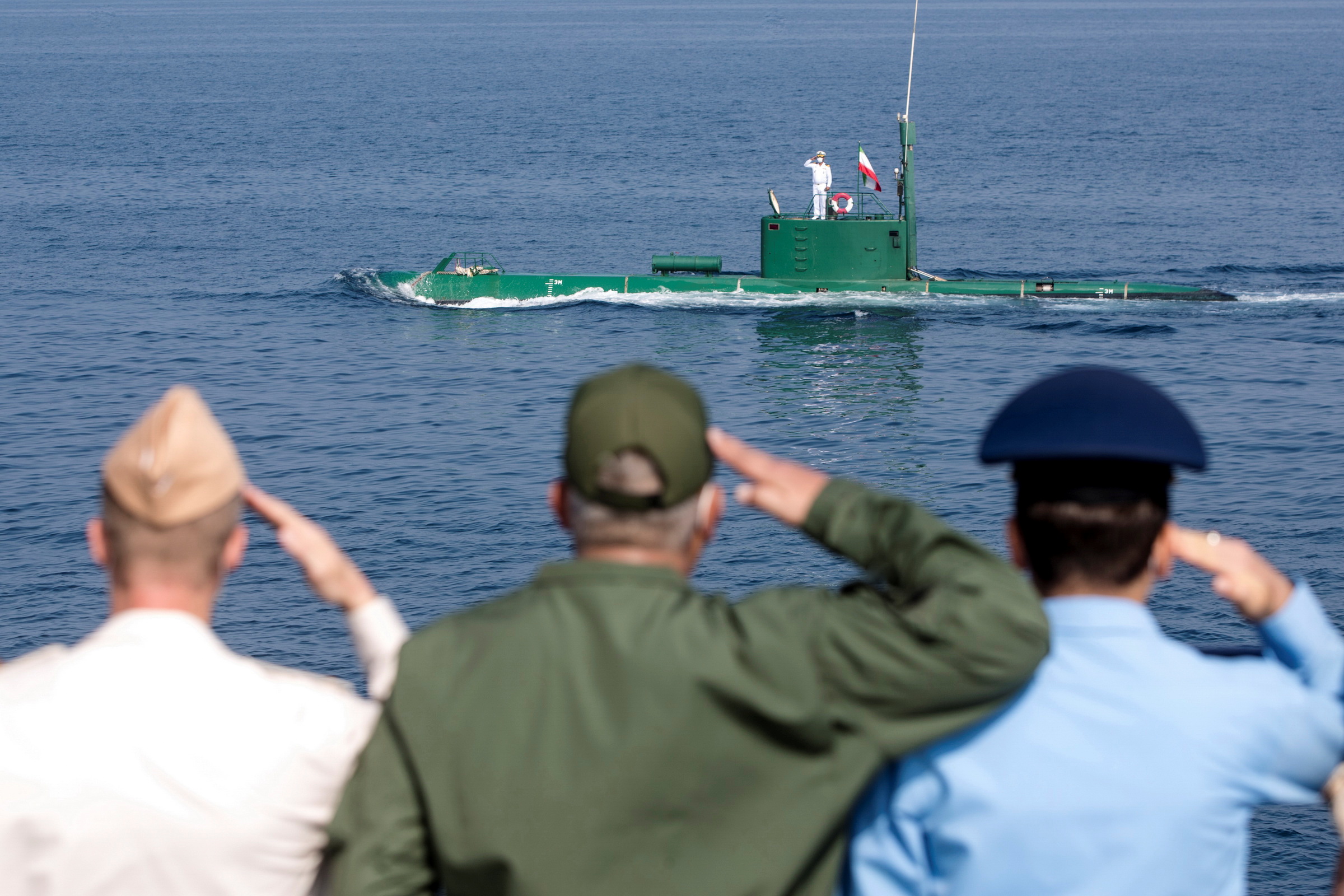 Ejercicios navales en el Golfo de Omán (Reuters)