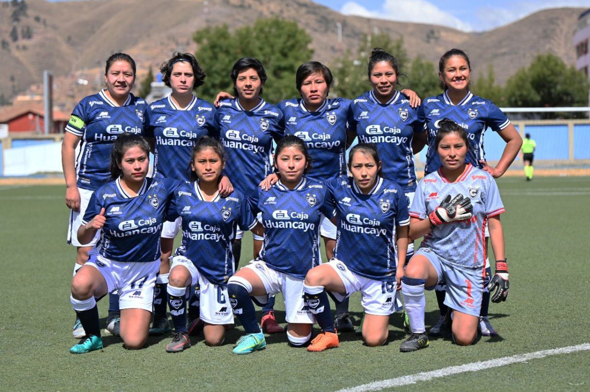 El equipo femenino de Cienciano fue campeón de la Liga Distrital Cusco