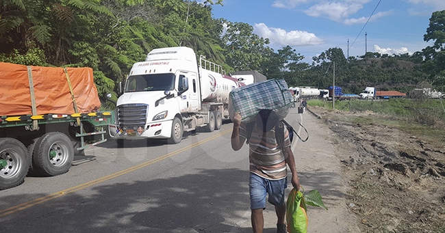 Vehicles stranded in Ucayali (Diario Ahora de Ucayali)
