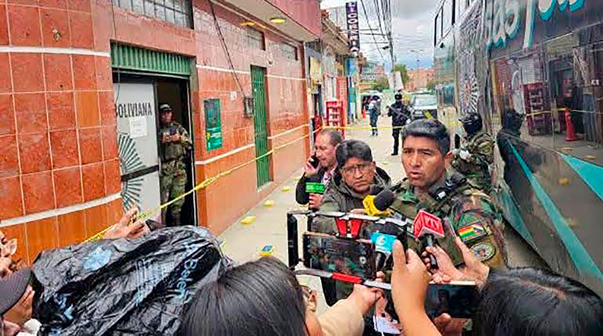 Bolivia envía a la cárcel a un exjefe policial investigado por el operativo contra Sebastián Marset