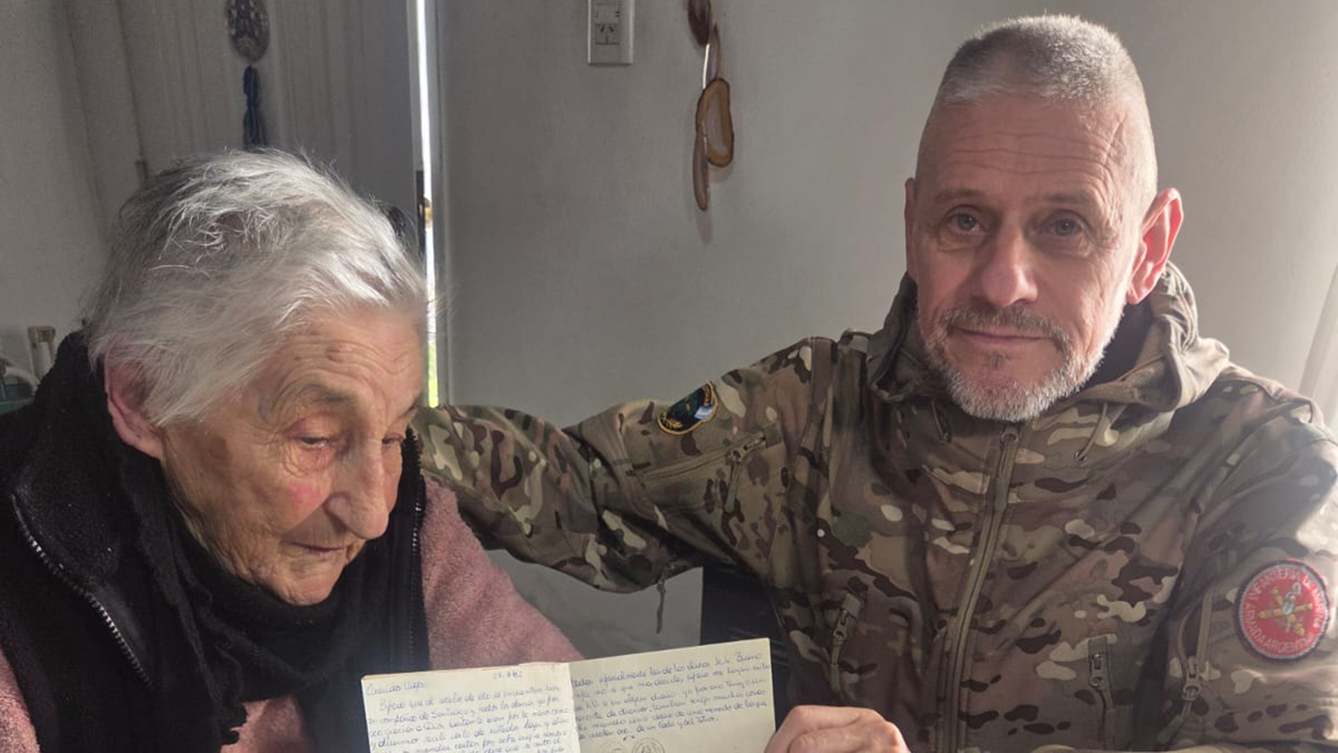 El veterano de Malvinas recuper&oacute; la carta que hab&iacute;a escrito en las islas y era ofrecida en una subasta: 