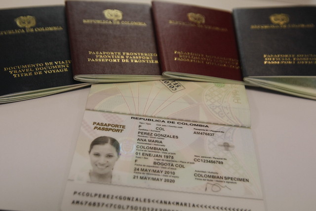 El sistema de expedición de pasaportes presenta fallas. Foto: Colprensa