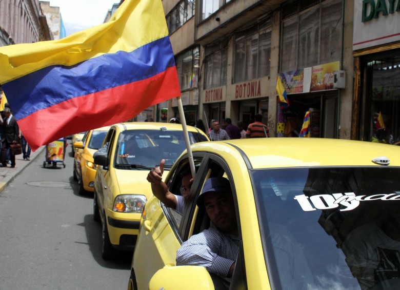 Taxistas anuncian nueva fecha de paro tras fallido acuerdo con la Alcaldía de Bogotá