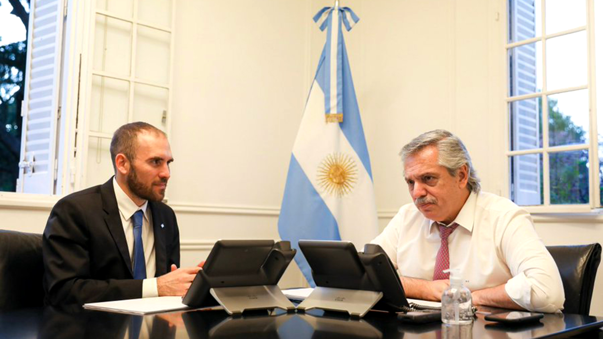 Alberto Fernández y Martín Guzmán (@alferdez)