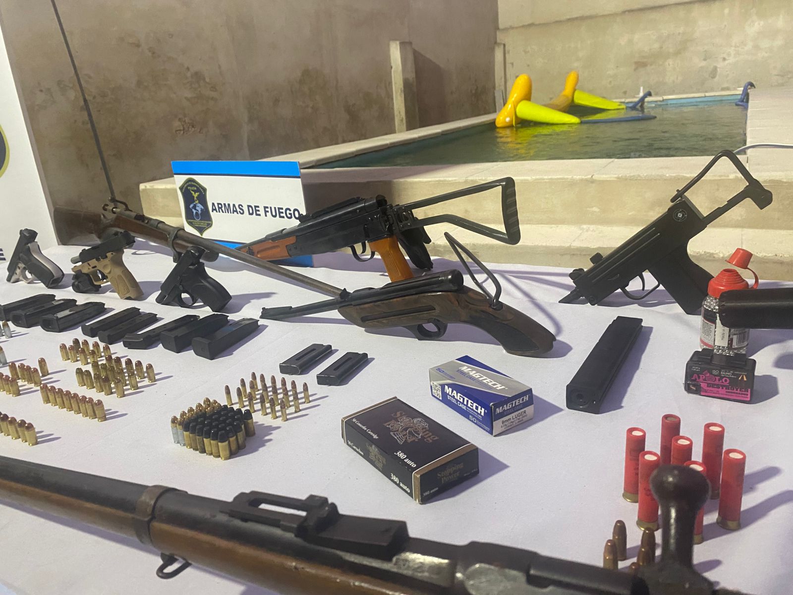 El show de toques y la “rueda voladora” que derivó en los abandonos de Bortoletto, Leclerc y Hamilton en Brasil