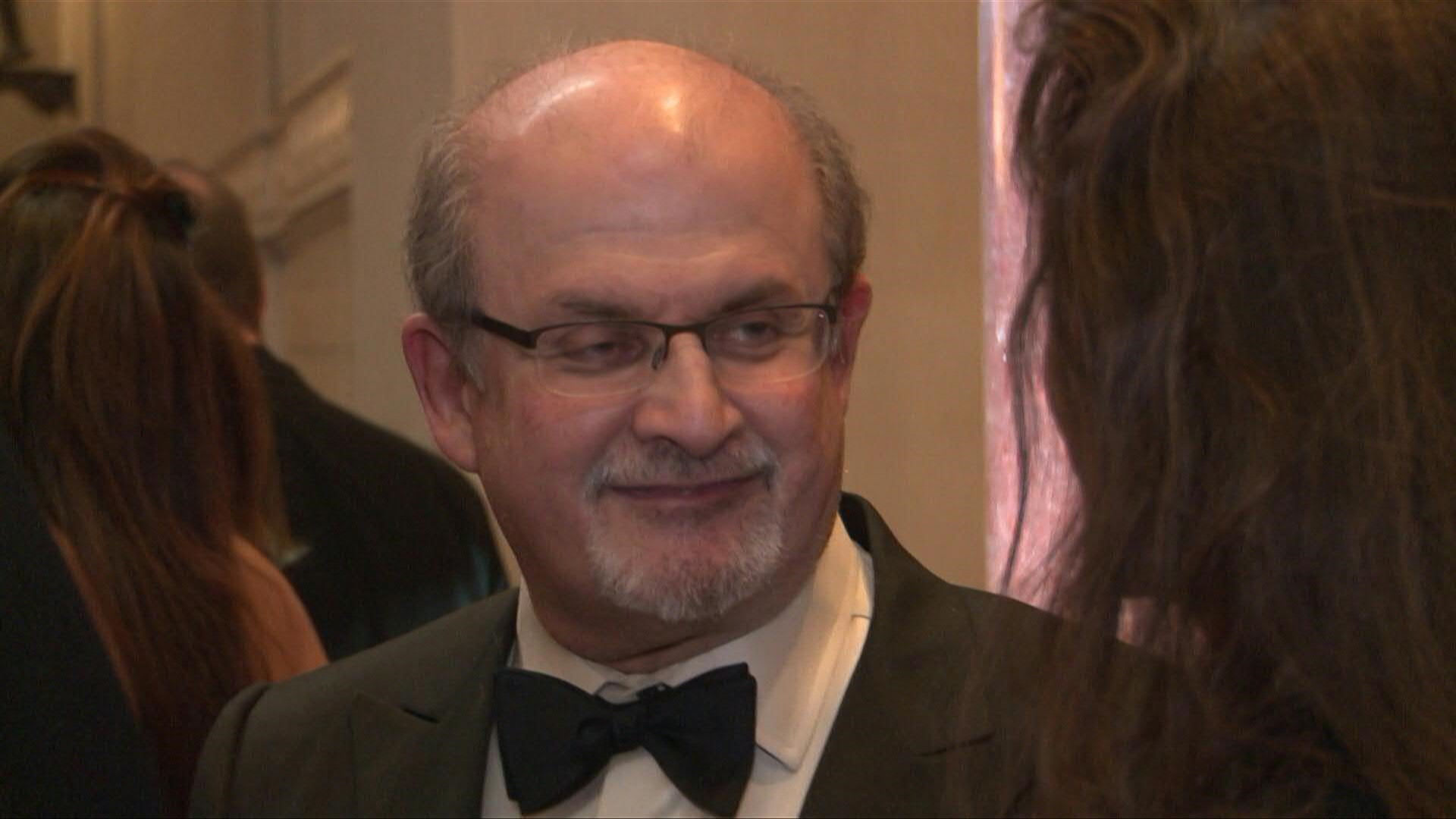 El escritor británico Salman Rushdie 