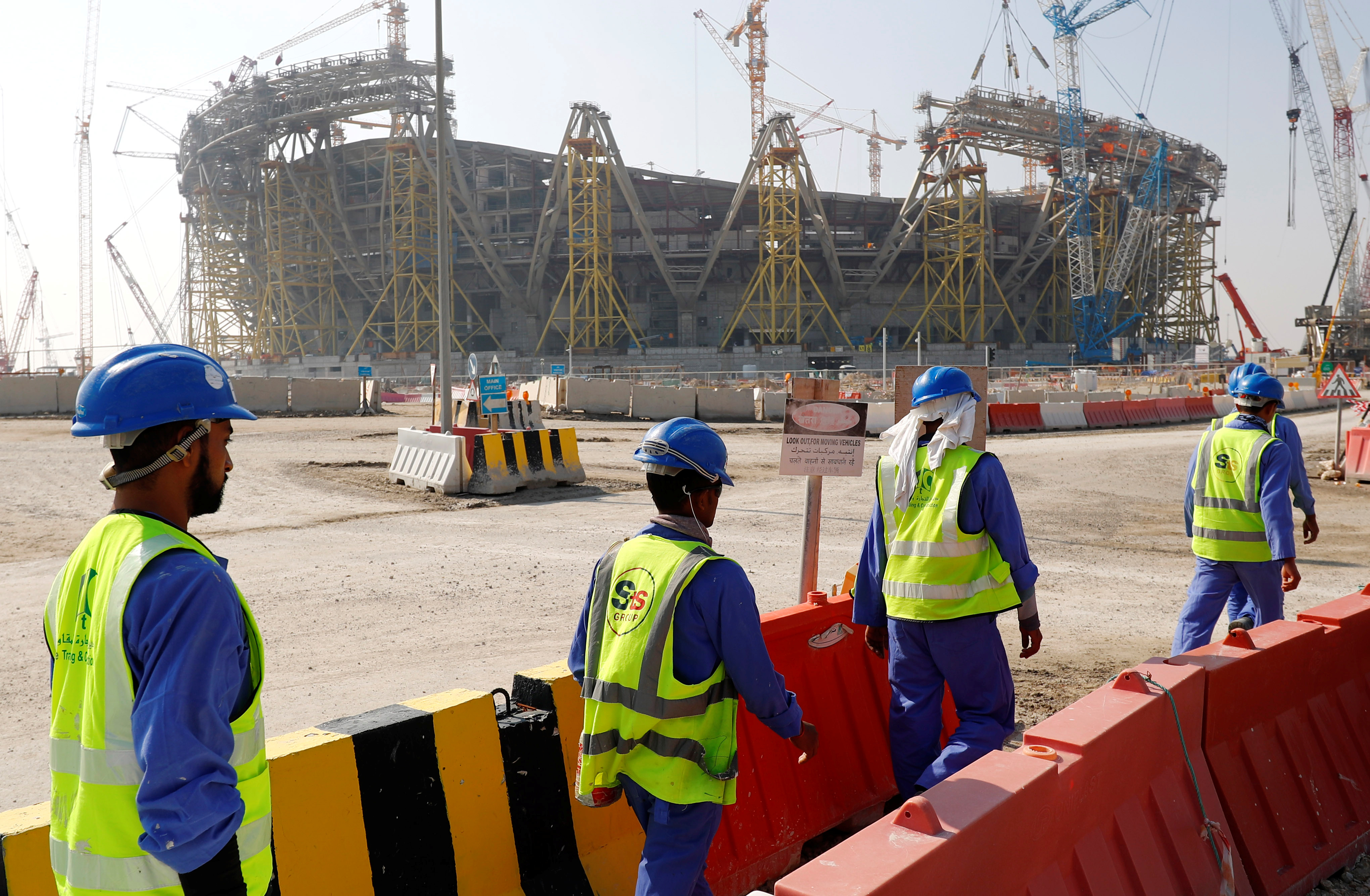 Más de 6.500 trabajadores inmigrantes murieron en Qatar desde que fue elegida sede para el Mundial 2022 (Foto: REUTERS)