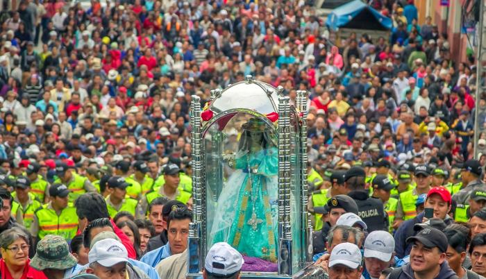 Cada año, la peregrinación de la Virgen de El Cisne reúne a miles de feligreses. (Expreso)
