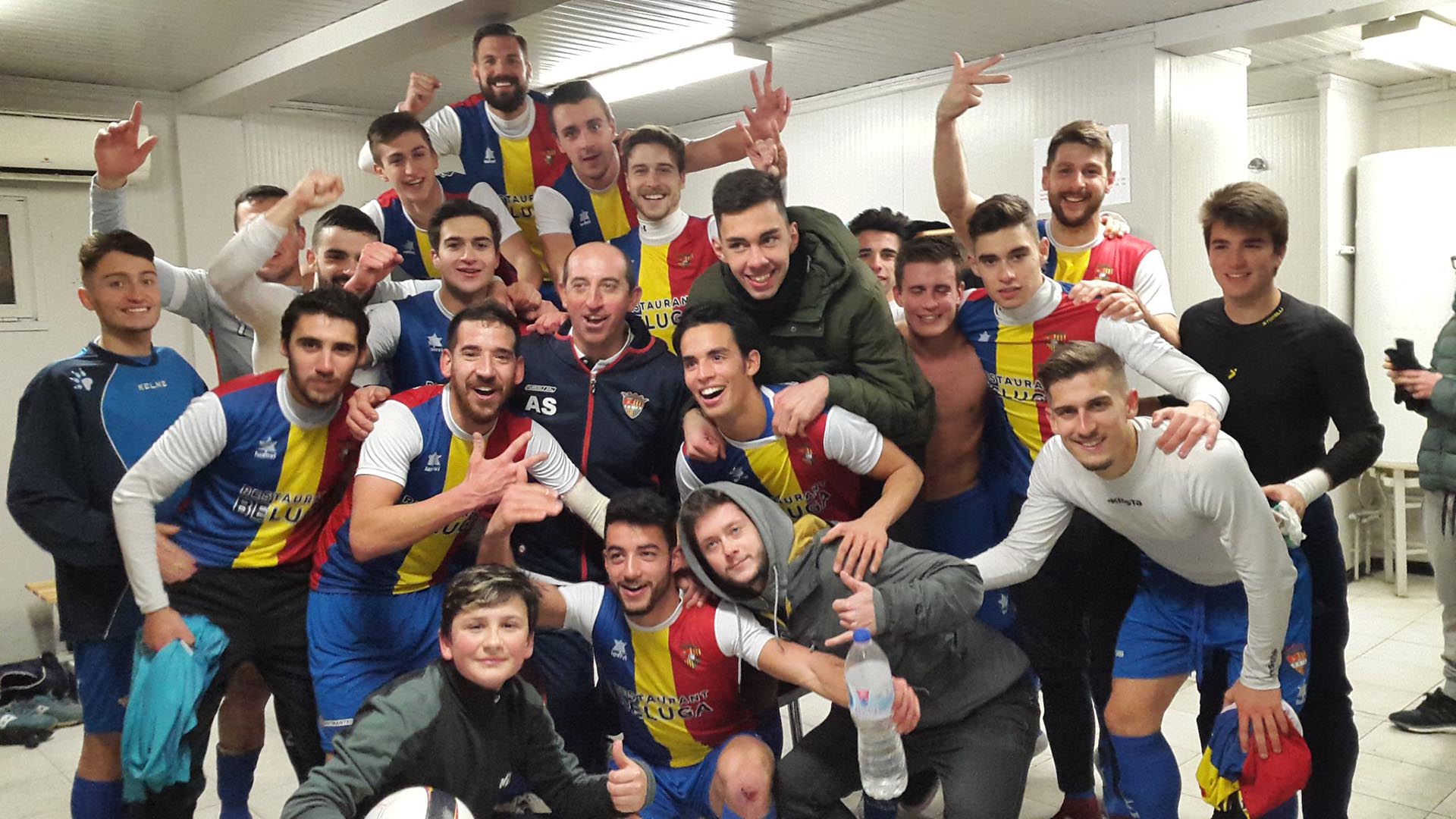 (FCA_oficial) El Andorra de Piqué milita actualmente en la Segunda División 