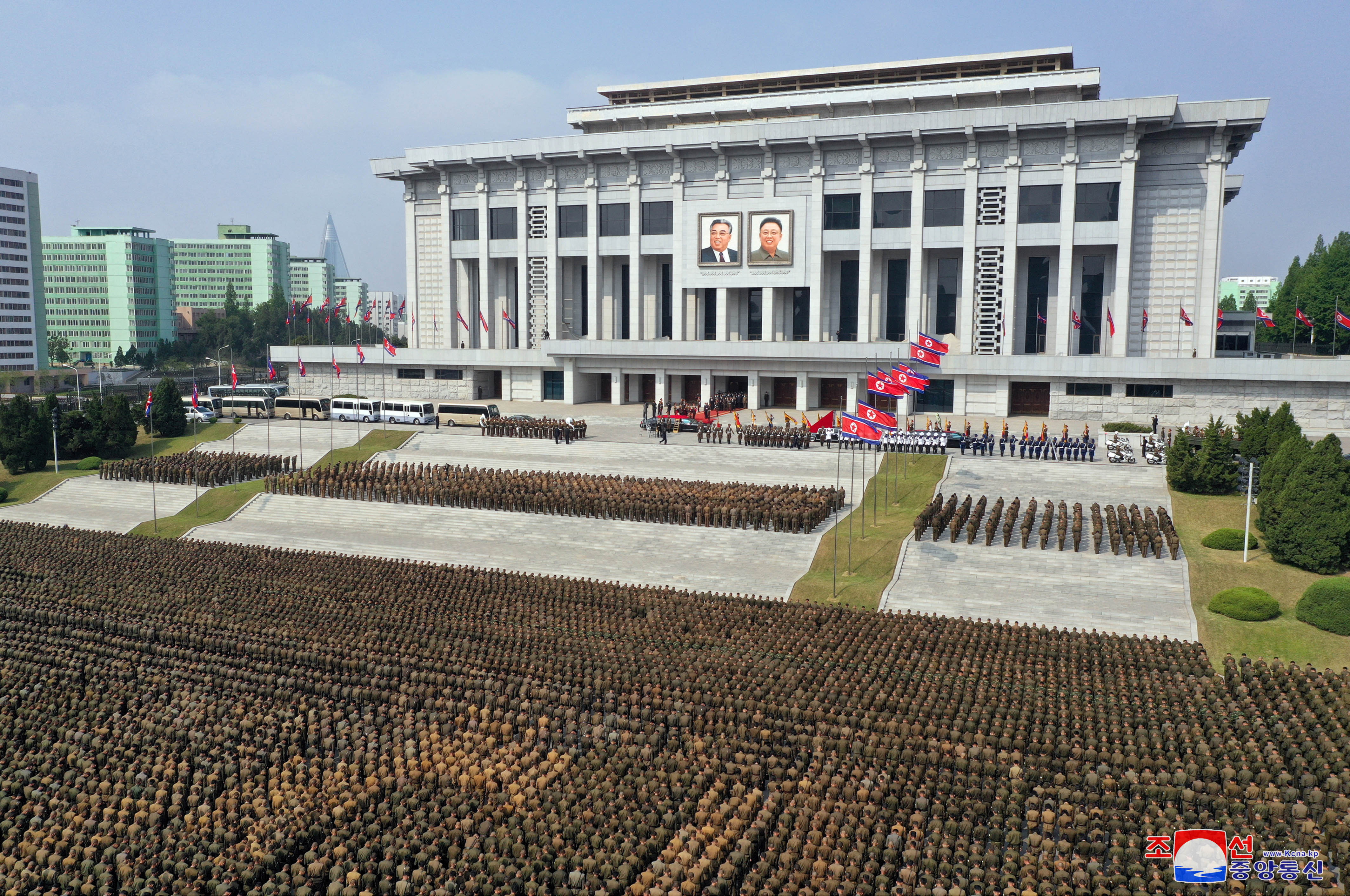 Un desfile militar en Pyongyang, Corea del Norte (Reuters)