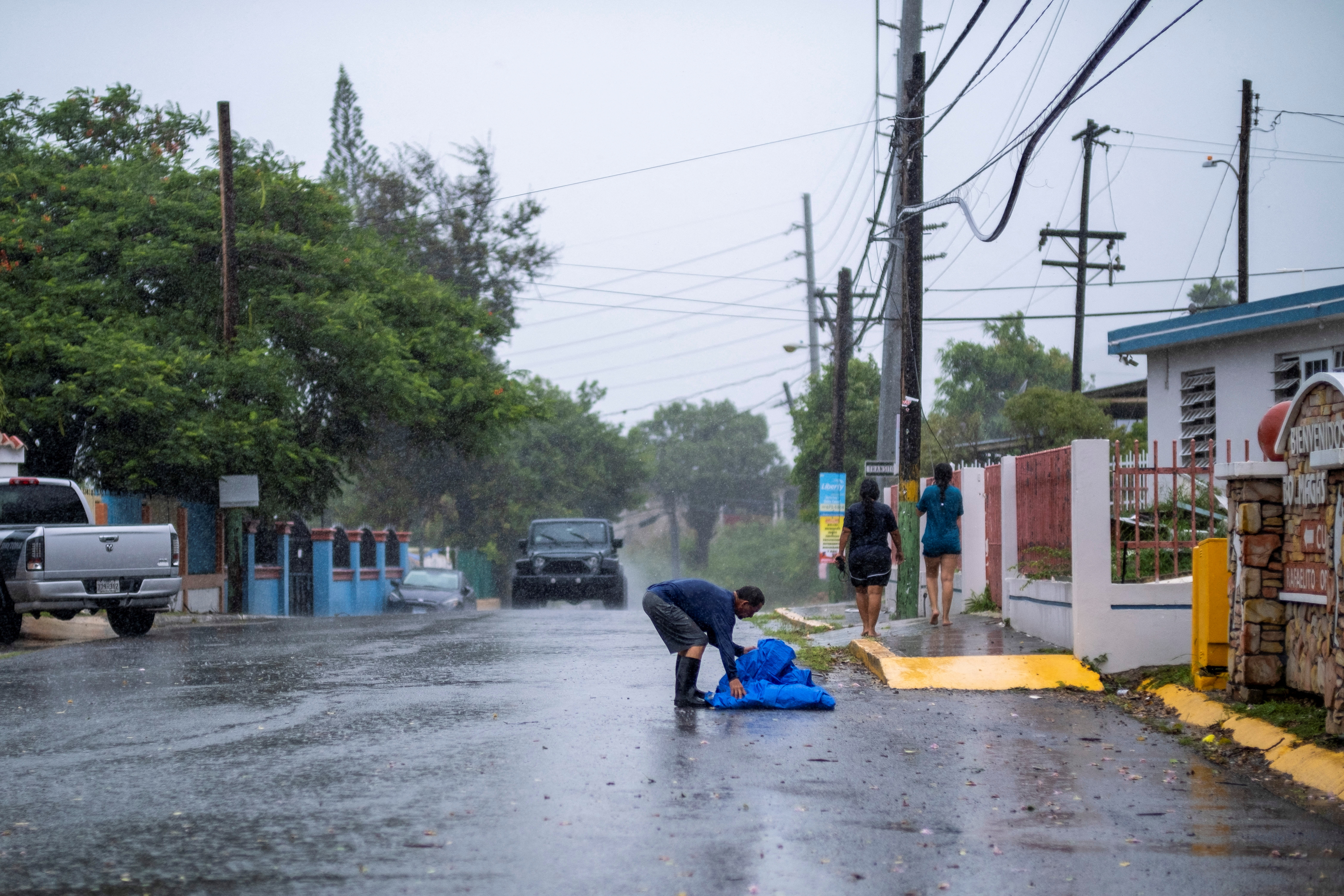 El huracán Fiona tocó tierra en Puerto Rico (REUTERS/Ricardo Arduengo)