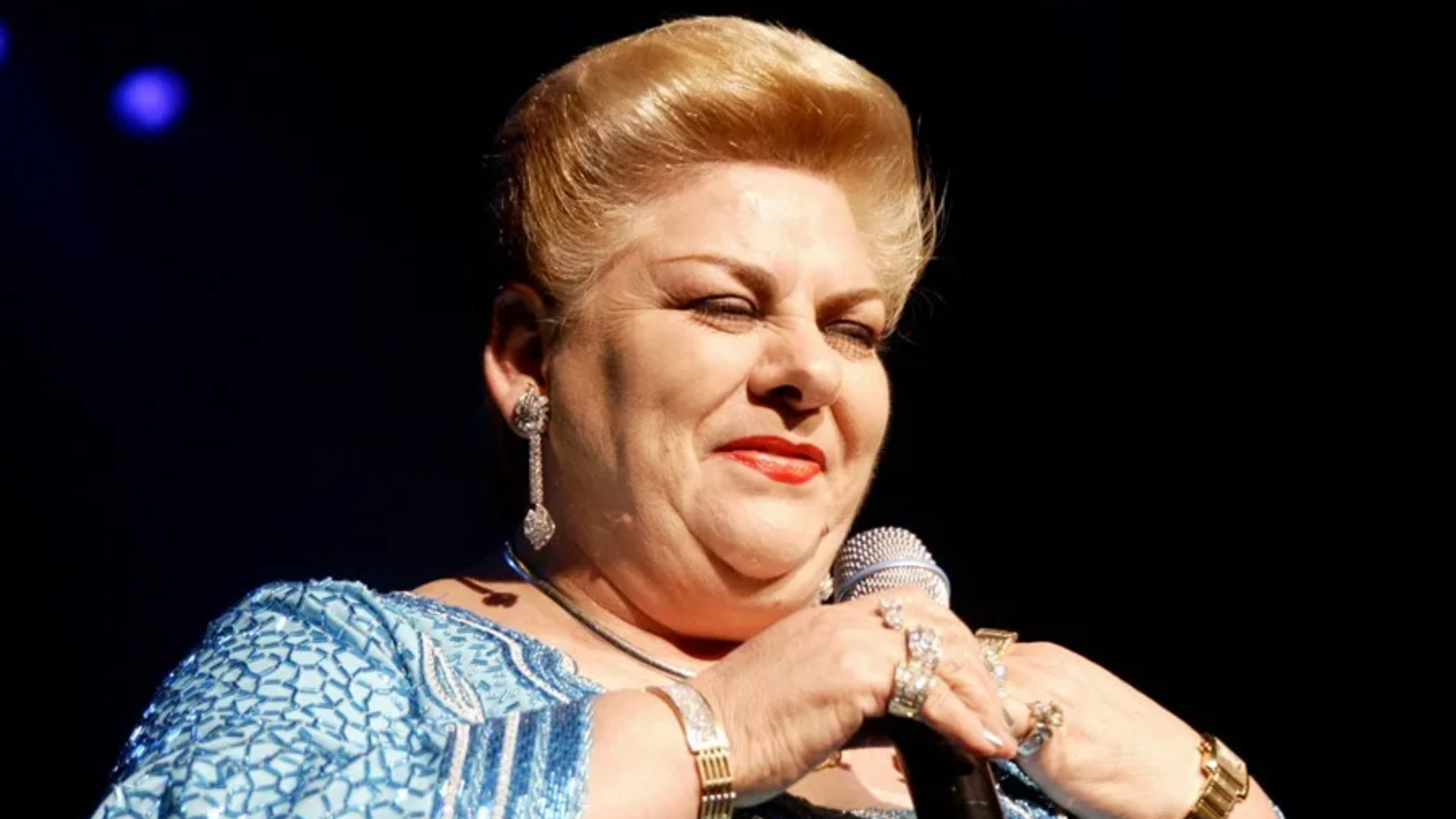 Afirman que hijos de Paquita la del Barrio no se dirigen la palabra; estarían en guerra por la herencia - Infobae