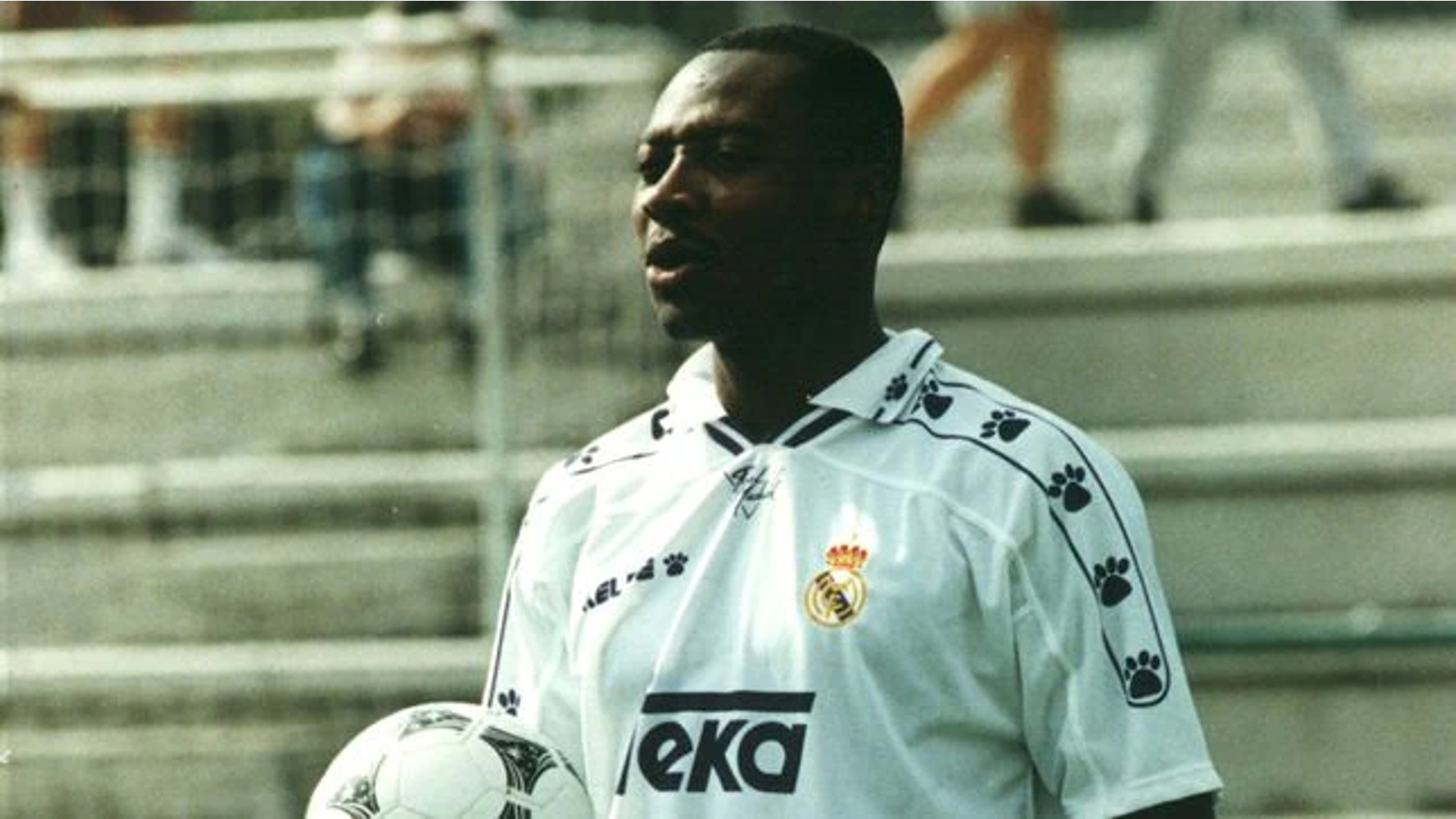 Freddy Rincón, fue el primer colombiano en vestir la camiseta del Real Madrid