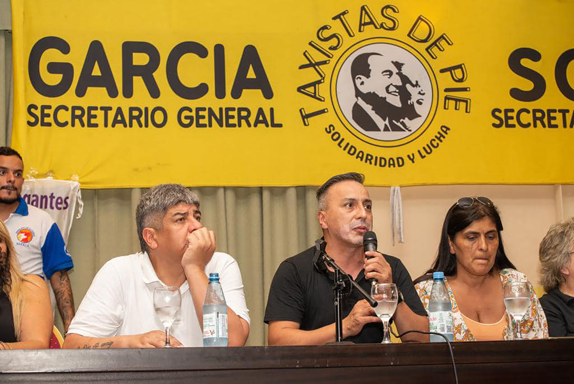 Pablo Moyano, Marcelo Pariente y Karina Moyano, en el lanzamiento de la versión moyanista de las 62 Organizaciones