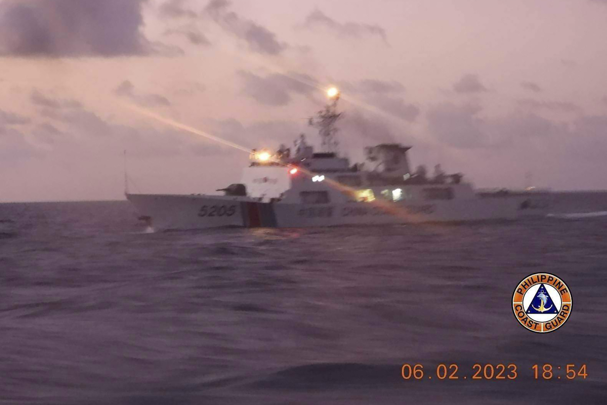 Filipinas acusó a China de utilizar un láser militar contra uno de sus barcos en el mar Meridional