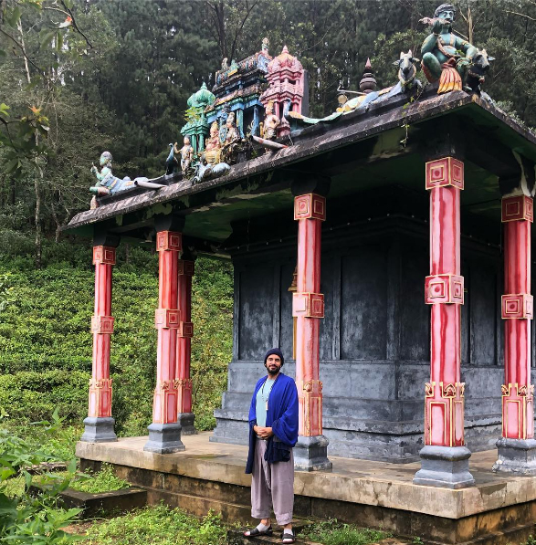 El hijo menor del expresidente también estuvo en Sri Lanka, inmerso en el camino espiritual (Instagram: @aitolab)