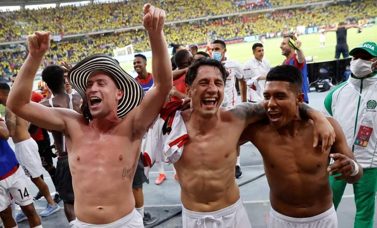 Selección peruana: El festejo desde la tribuna que no se vio en la TV tras triunfo ante Colombia (Foto: Difusión)