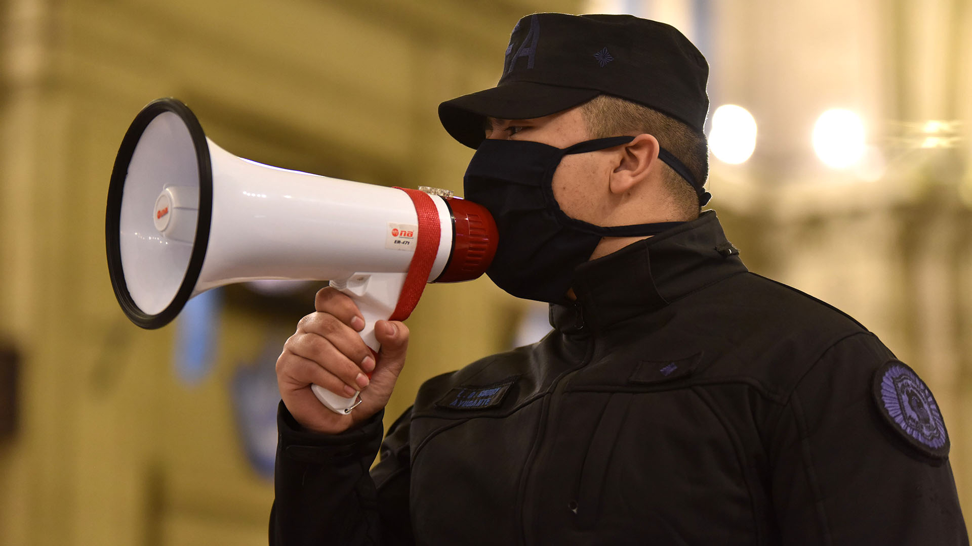 De los operativos participan personal de comisarías, de motorizada y de la División de Intervención Rápida de la Policía de la Ciudad, Agentes de Tránsito y Agentes de Prevención.