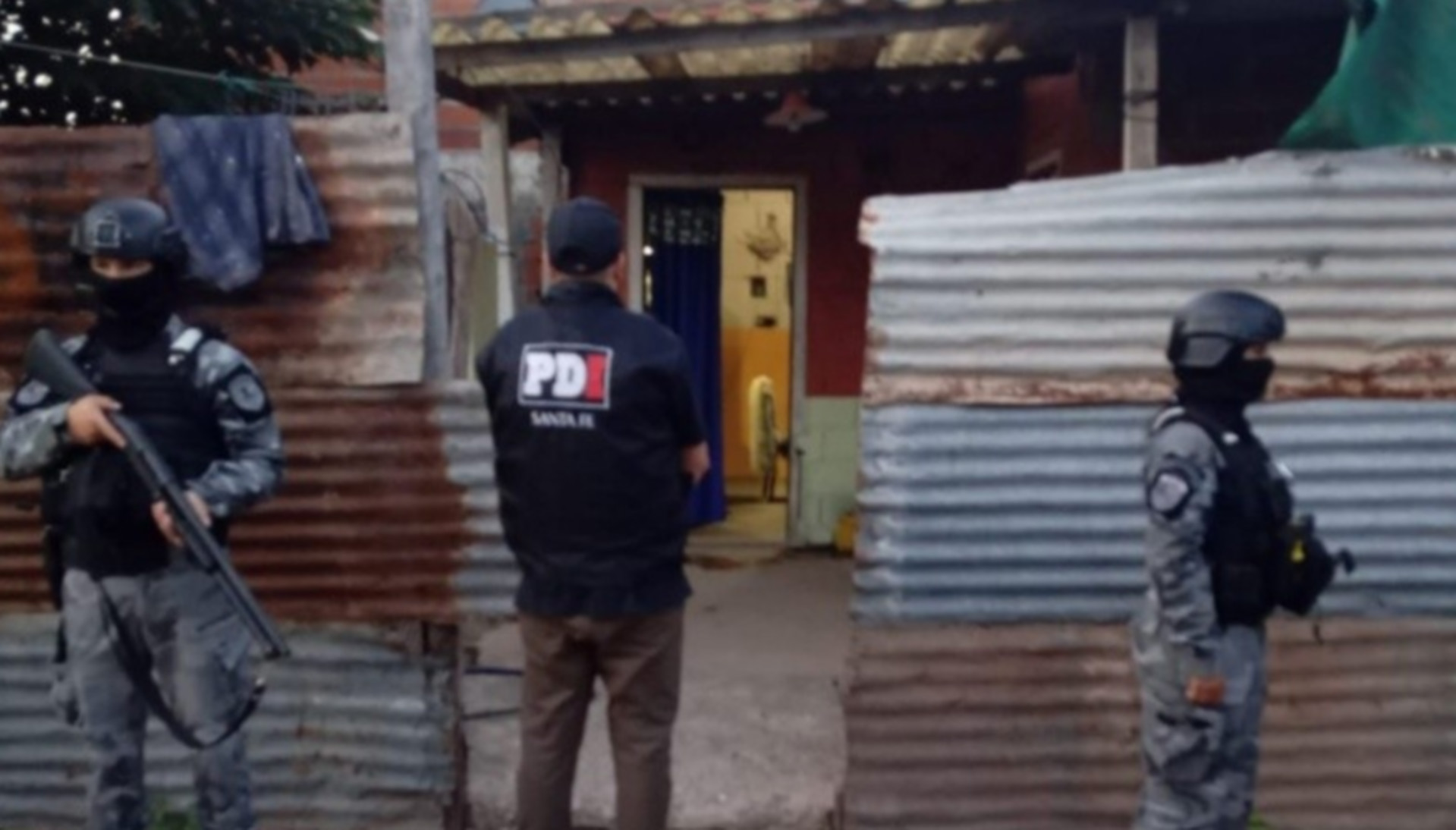 Tragedia en Ensenada: un obrero murió tras caer al vacío desde el techo de una obra