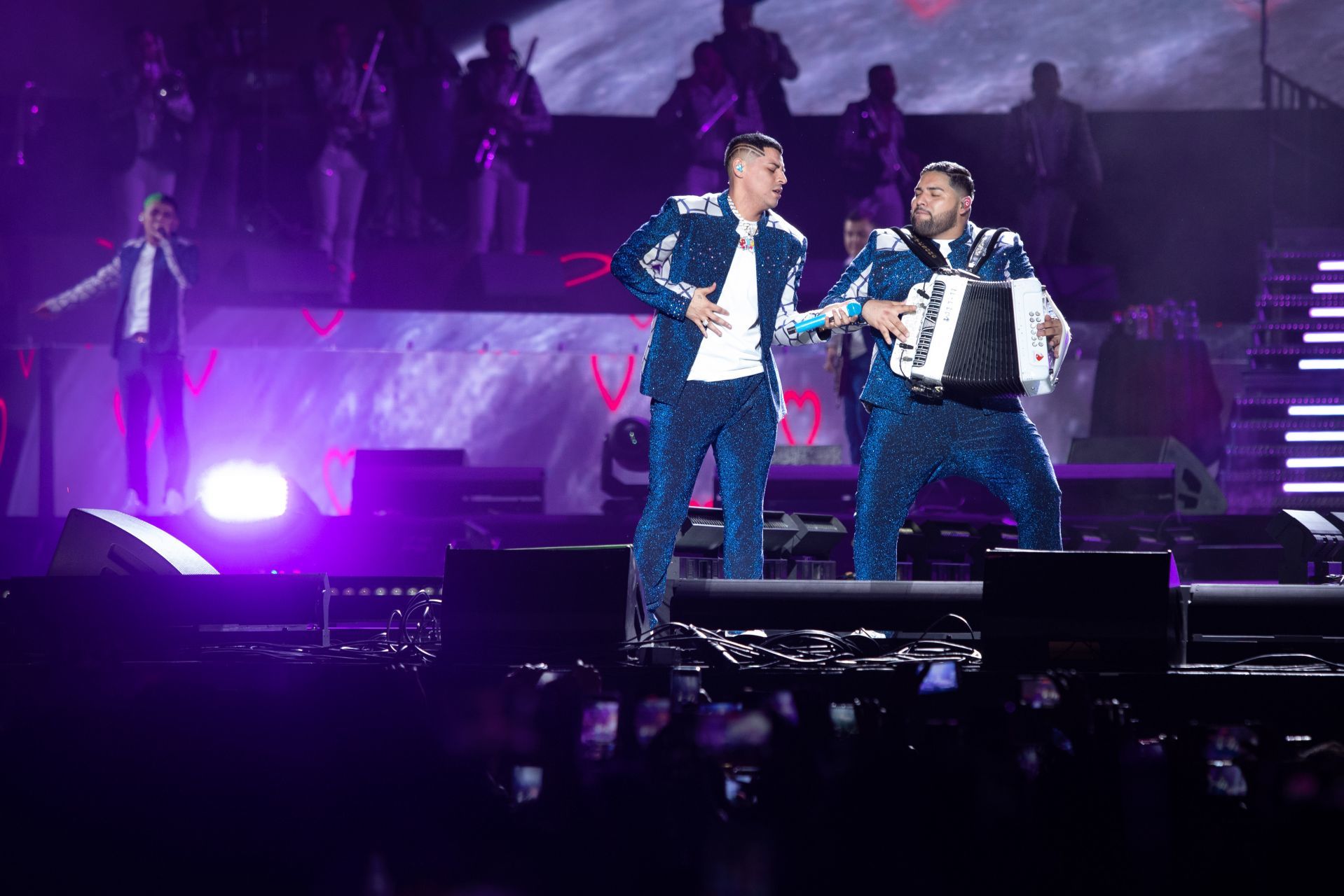 Grupo Firme  ofreció cuatro conciertos en el Foro Sol con gran éxito, esto como parte de su gira "Enfiestados y Amanecidos Tour 2022".  (FOTO: EDGAR NEGRETE/CUARTOSCURO.COM)