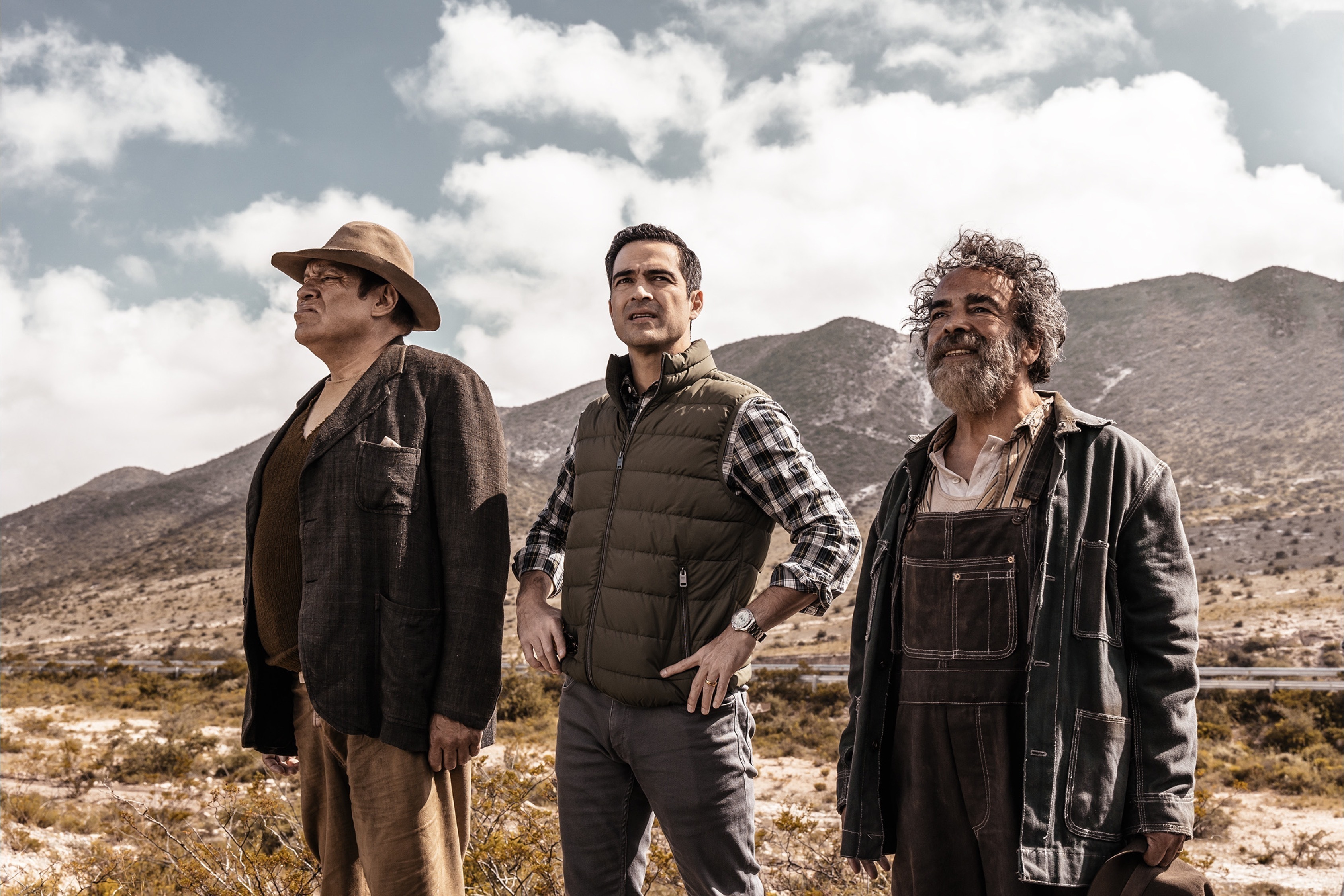 Joaquín Cosío, Alfonso Herrera y Damián Alcázar son protagonistas de la película de Luis Estrada "¡Que viva México!"
 (Bandido Films vía AP)