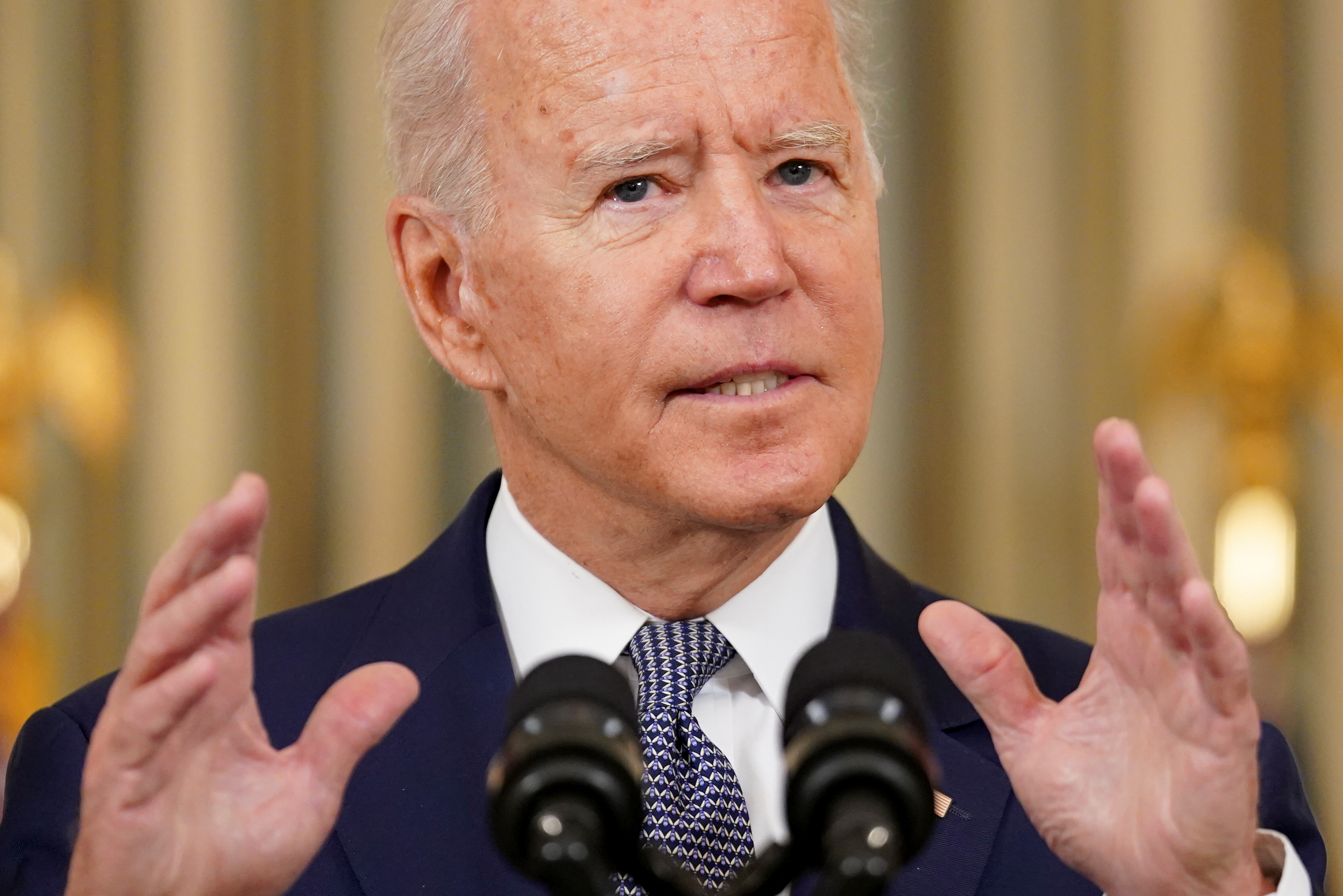 Joe Biden hablando sobre economía este viernes (REUTERS/Kevin Lamarque)