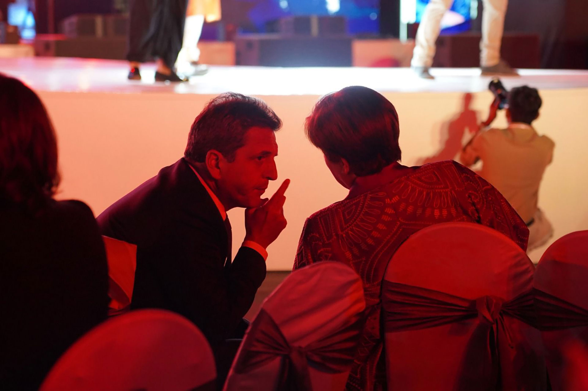 Sergio Massa y Kristalina Georgieva durante la cena de bienvenida que se ofreció en la Cumbre del G20 de Bengaluru