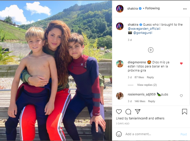 En la imagen, Shakira junto a sus hijos Sasha y Milán. Foto: Instagram Shakira