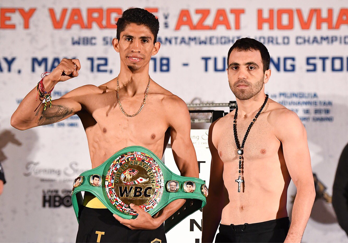 Rey Vargas y Azat Hovhannisyan fueron los segundos peleadores que enfrentaron a Nacho y Freddie (Foto: Twitter/@UCNlive)