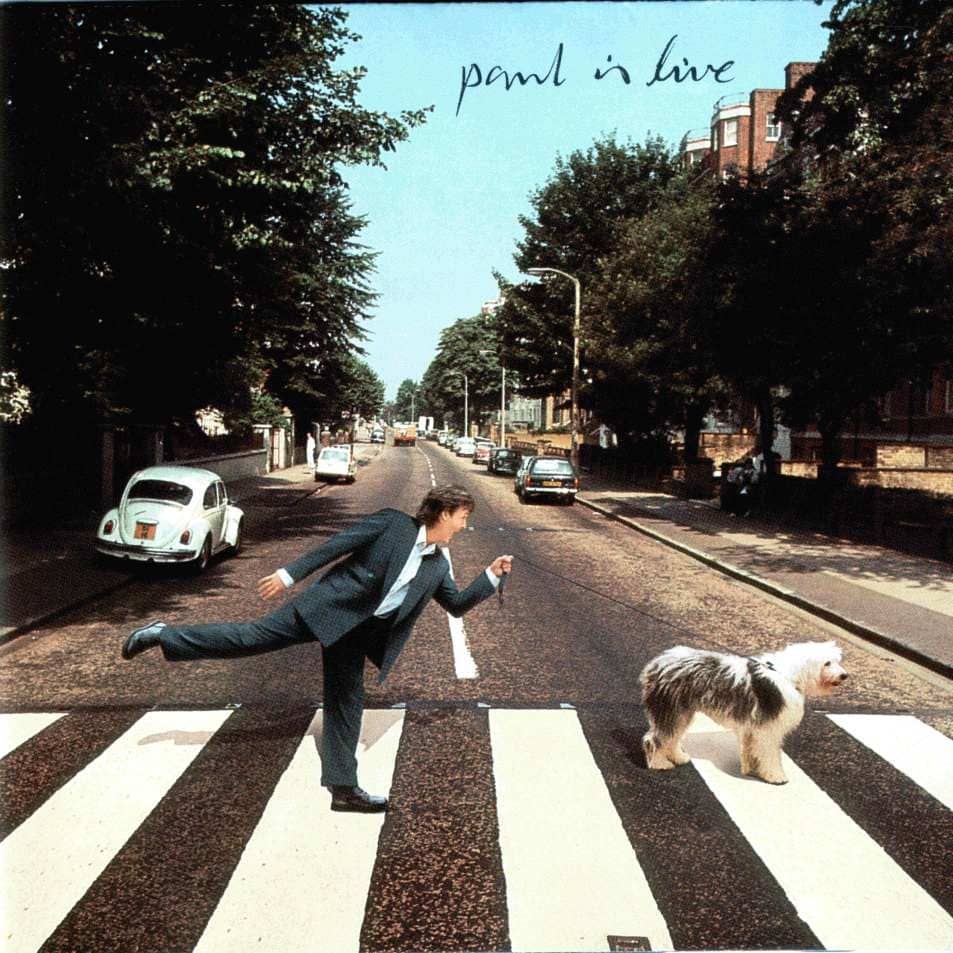 Muchas décadas después Paul a través de la portada de uno de sus álbumes en vivo se divierto con los rumores. Remeda la tapa de Abbey Road en la misma cebra peatonal y juega con el "Live" del título
