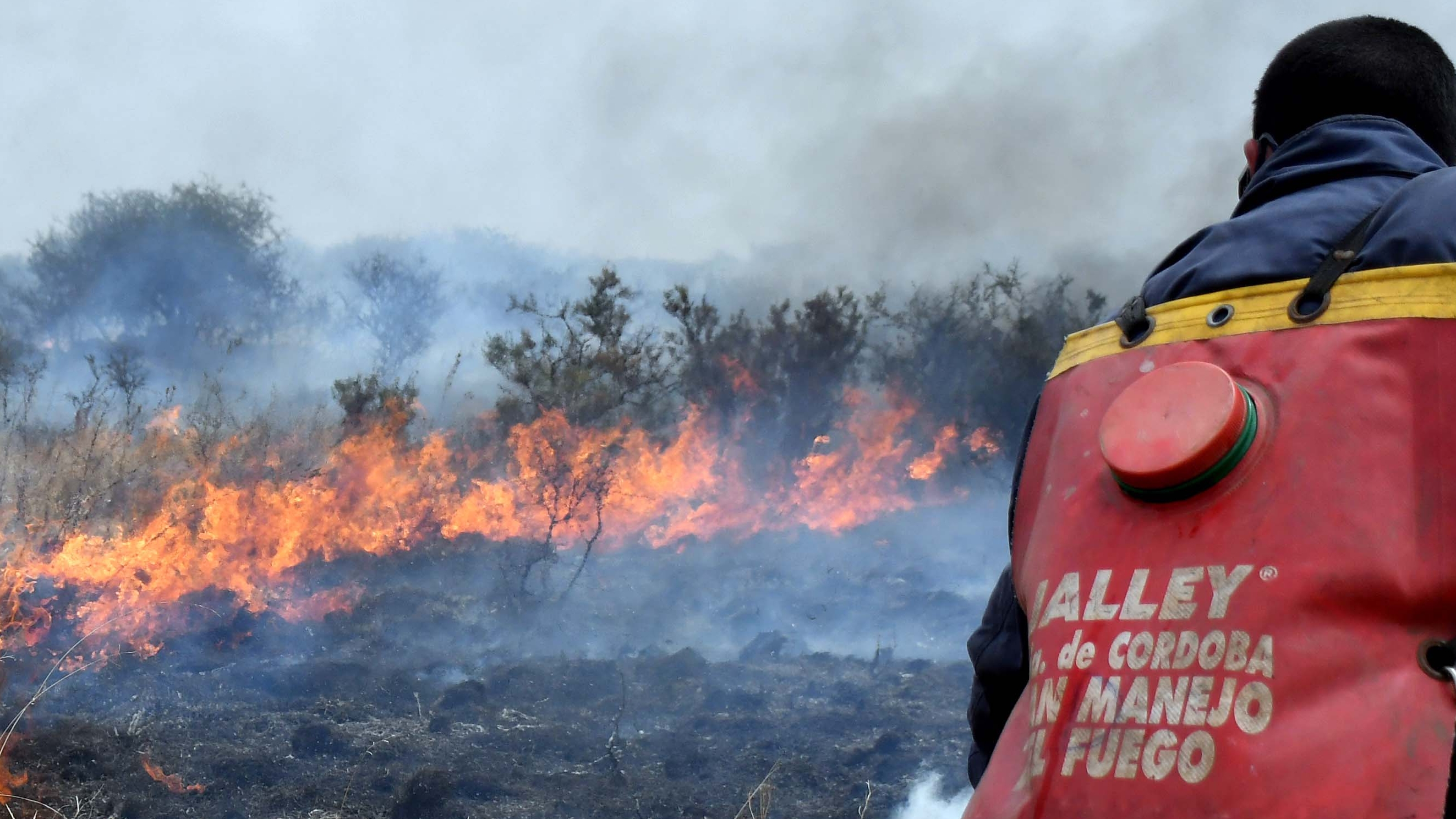 Día tras día, las alarmas no dejan de sonar en Córdoba, es que los incendios forestales no paran y comienzan a generar preocupación en la zona (Laura Lescano)