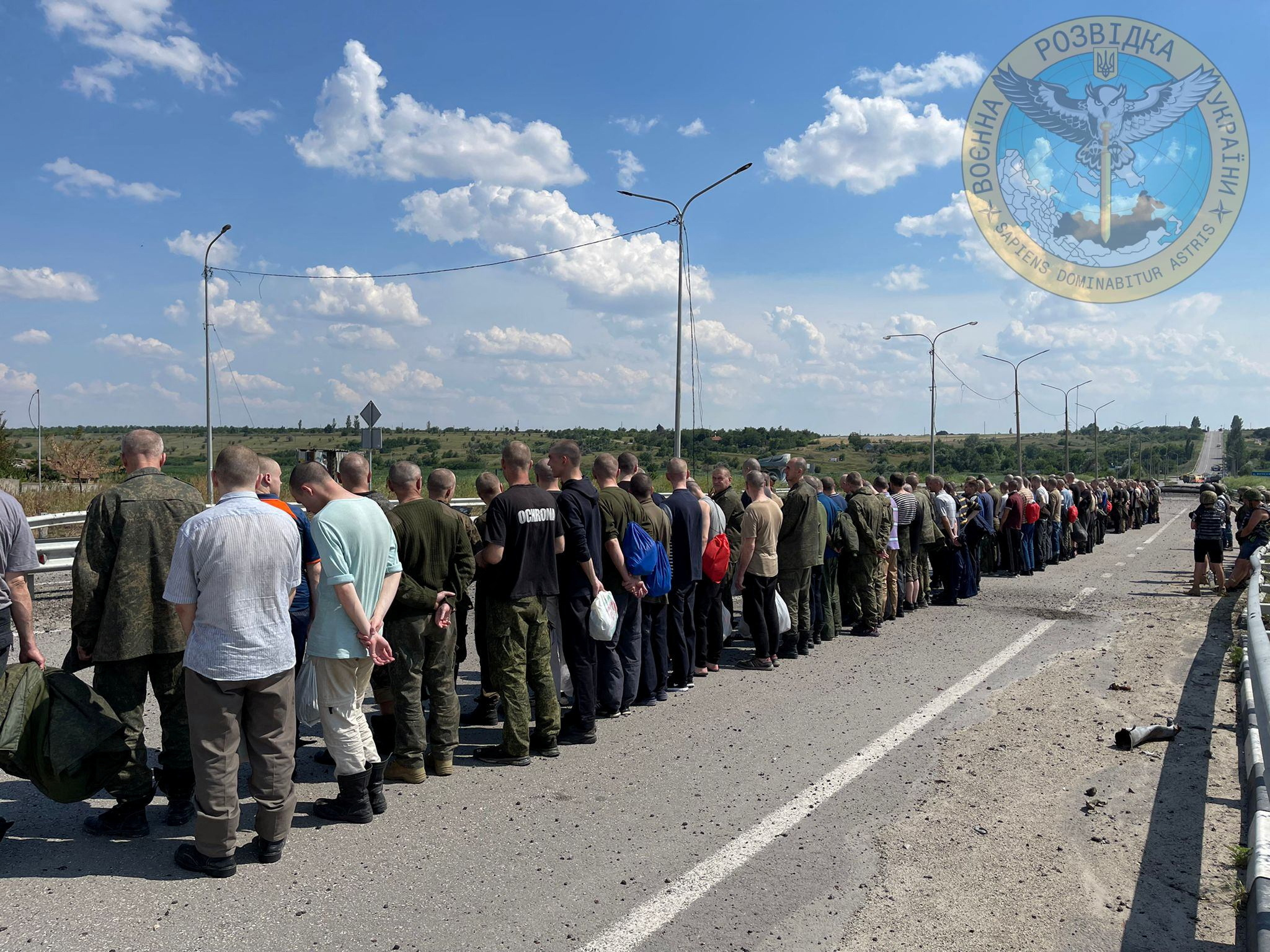 Intercambio de prisioners en Zaporizhzhia, a fines de junio (via Reuters)