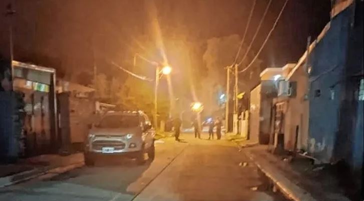 Violencia en Rosario: balearon la casa de los padres de una figura de Unión de Santa Fe