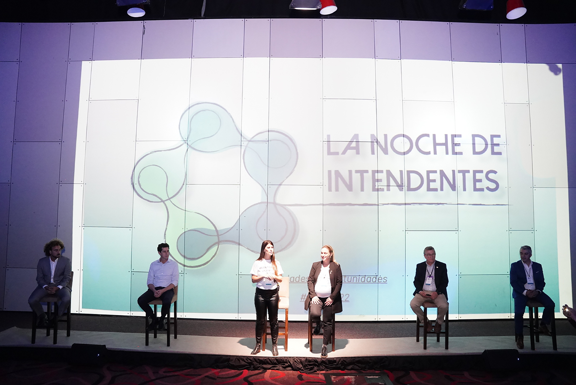 Vallejos participó de la Noche de los Intendentes