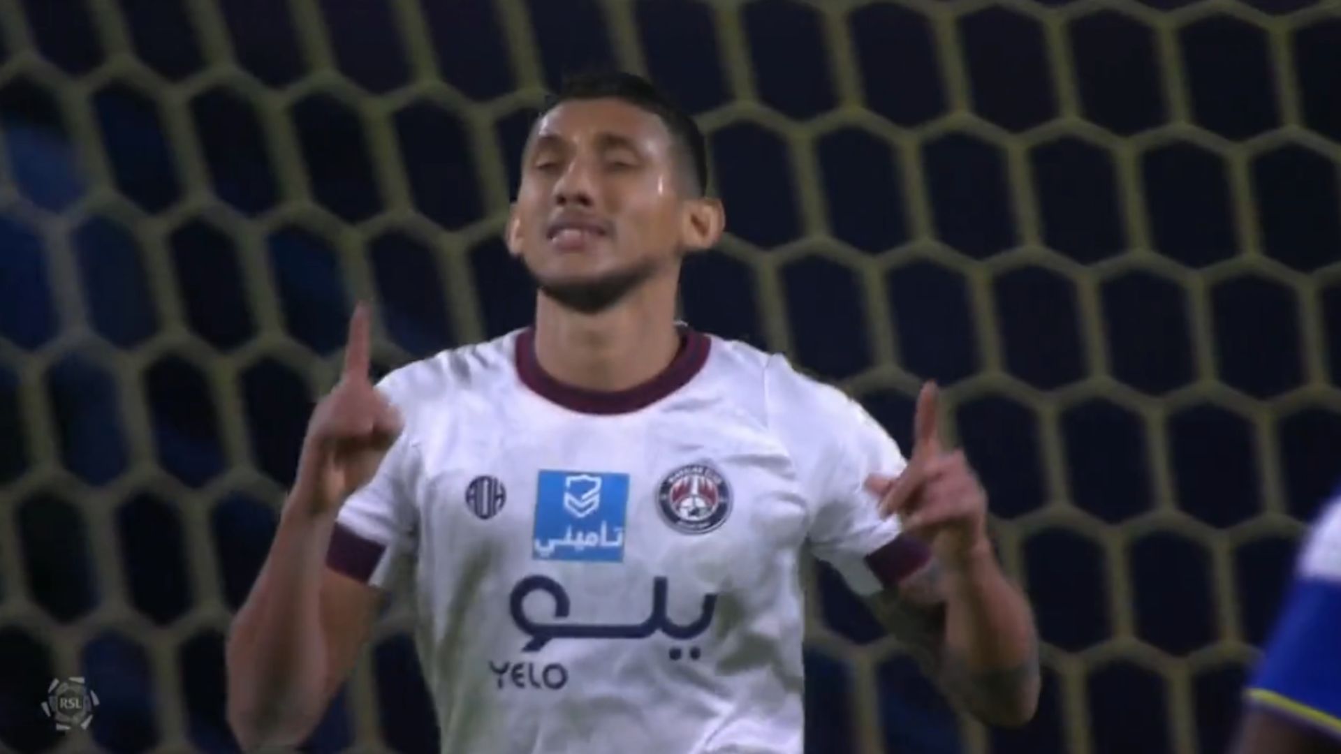 Christofer Gonzáles anotó su segundo gol consecutivo en la derrota de Al Adalah por Liga Árabe 