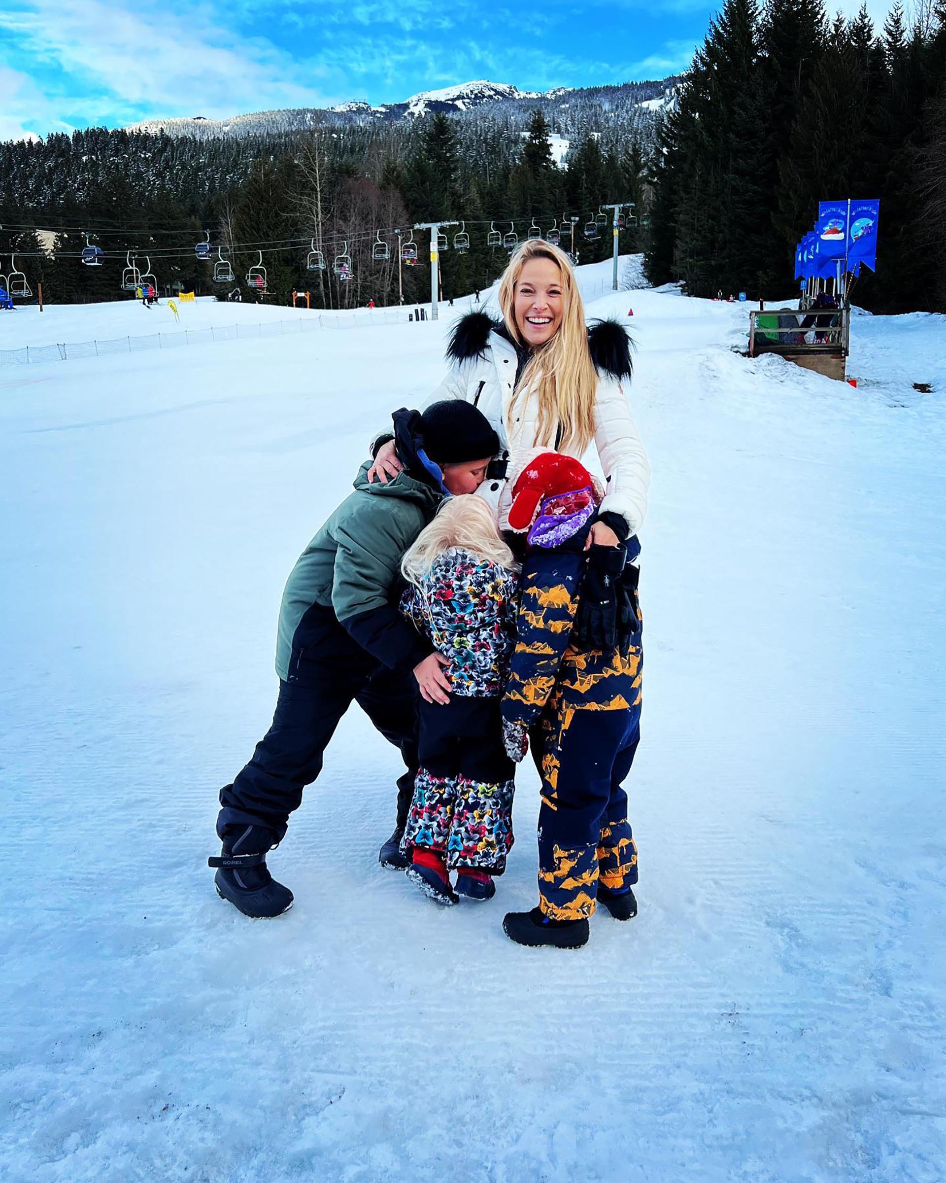 Luisana Lopilato junto a sus hijos (Instagram)
