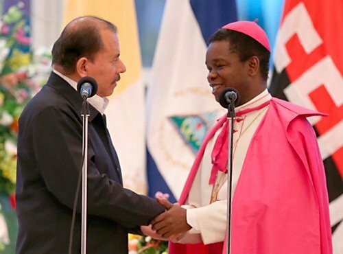 El sacerdote nigeriano Fortunatus Nwachukwu fue nuncio apostólico en Nicaragua y ahora es ahora observador permanente de la Santa Sede en la Oficina de Naciones Unidas. 