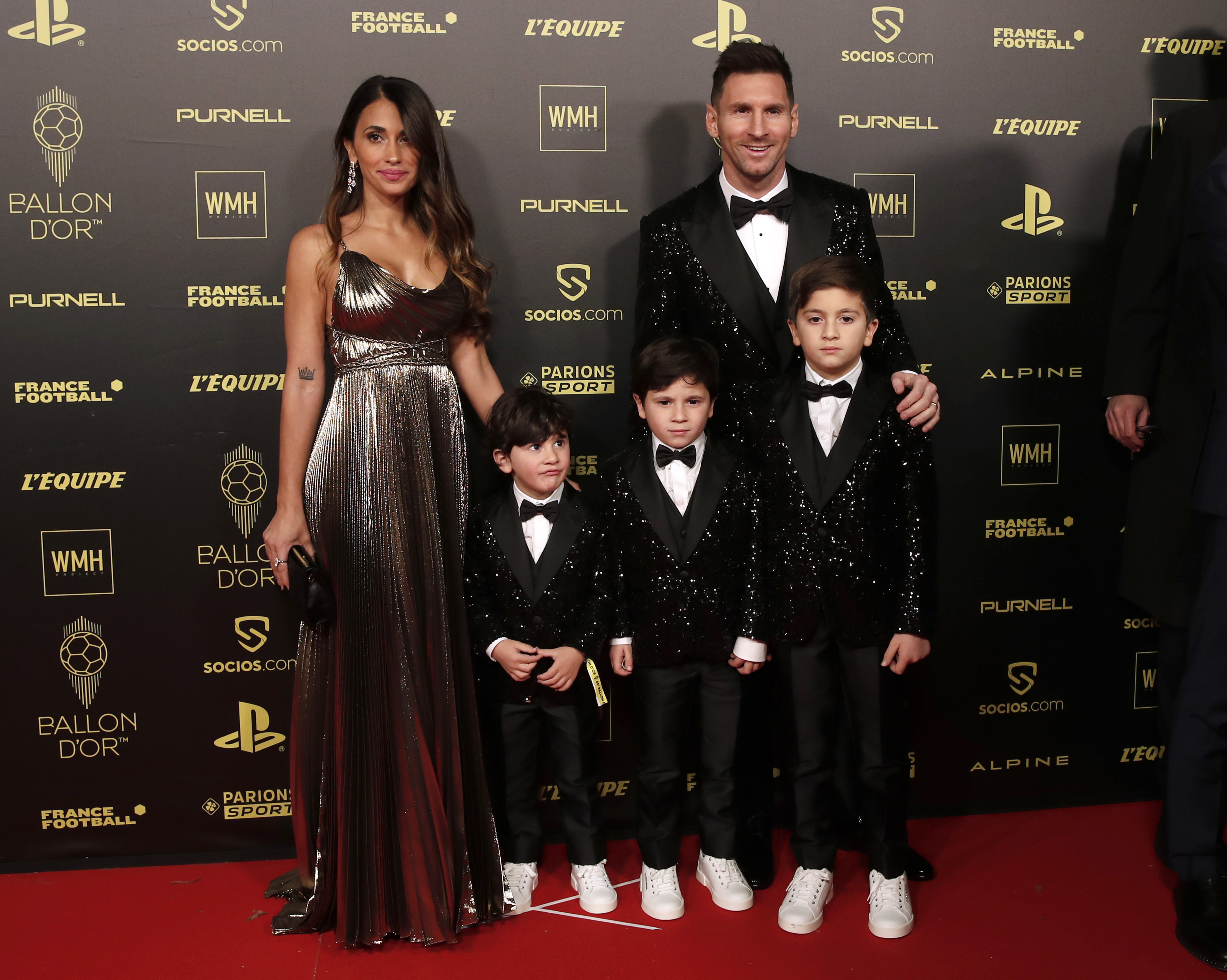 Así fue el look de la familia Messi en la gala del Balón de Oro en París (REUTERS/Benoit Tessier)