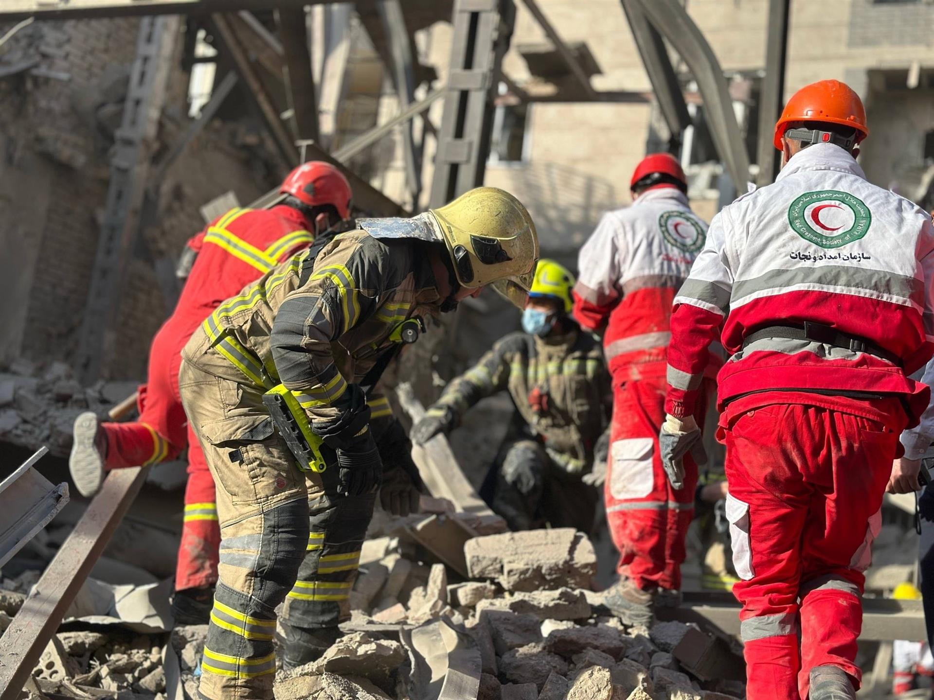 La Media Luna Roja iraní denuncia ataques contra más de 6.600 objetivos civiles, incluidas escuelas - Infobae