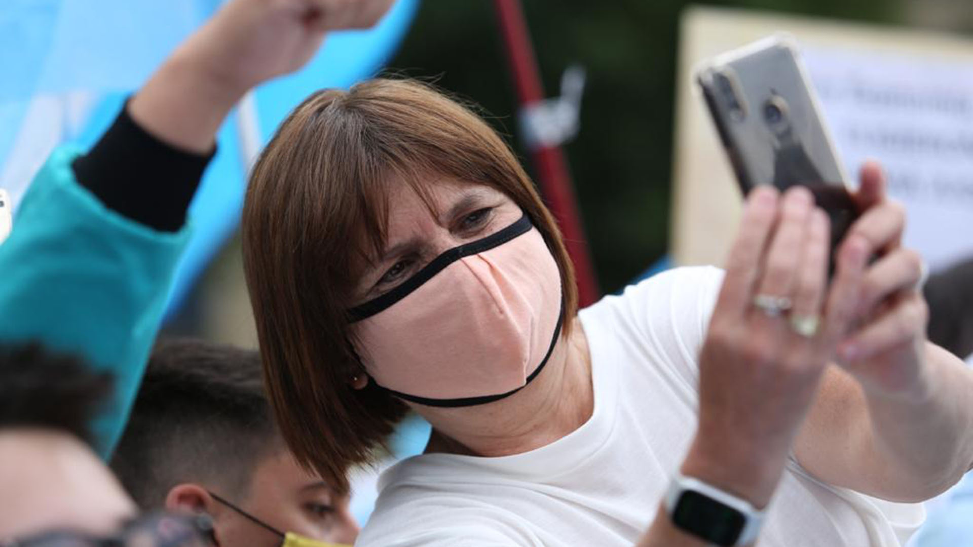 Córdoba. Patricia Bullrich fue la única referente de Juntos por el Cambio que convocó a la protesta a través de las redes sociales y participó de la movilización