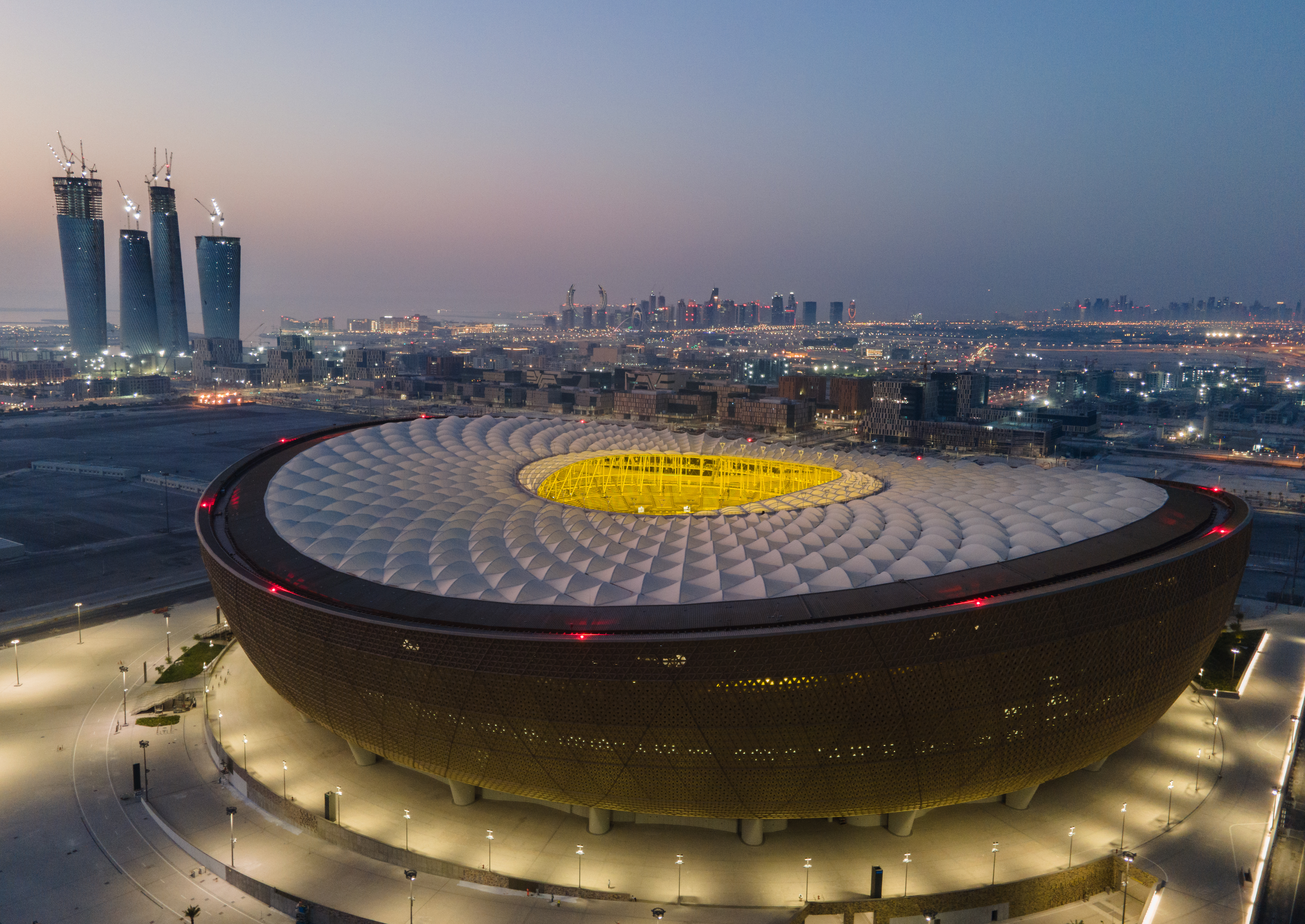 Una vista aérea del Estadio Lusail al amanecer el 20 de junio de 2022 en Doha, Qatar (Getty Images)