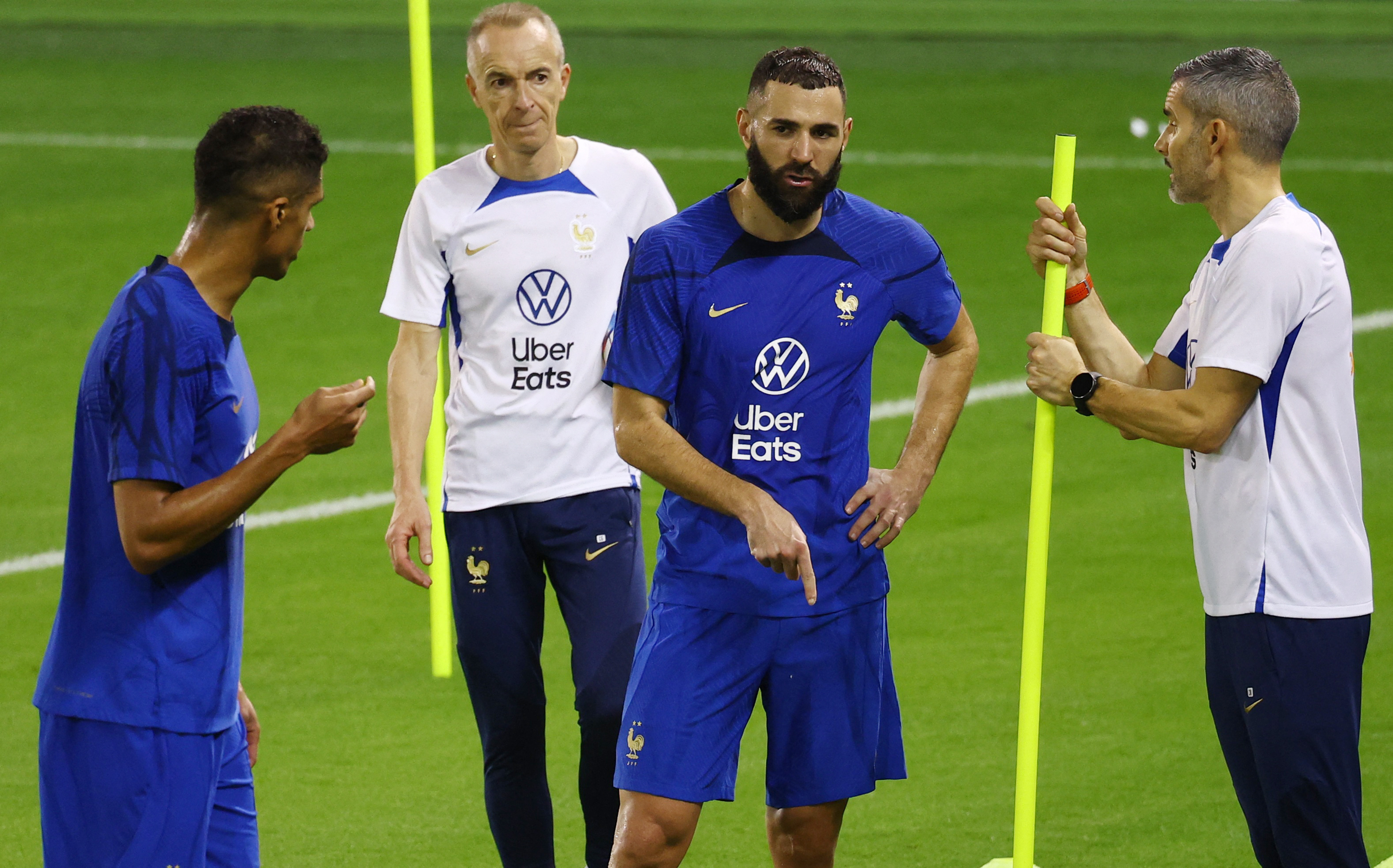 Sufre Francia. Karim Benzemá se perderá el Mundial por lesión (REUTERS/Kai Pfaffenbach)