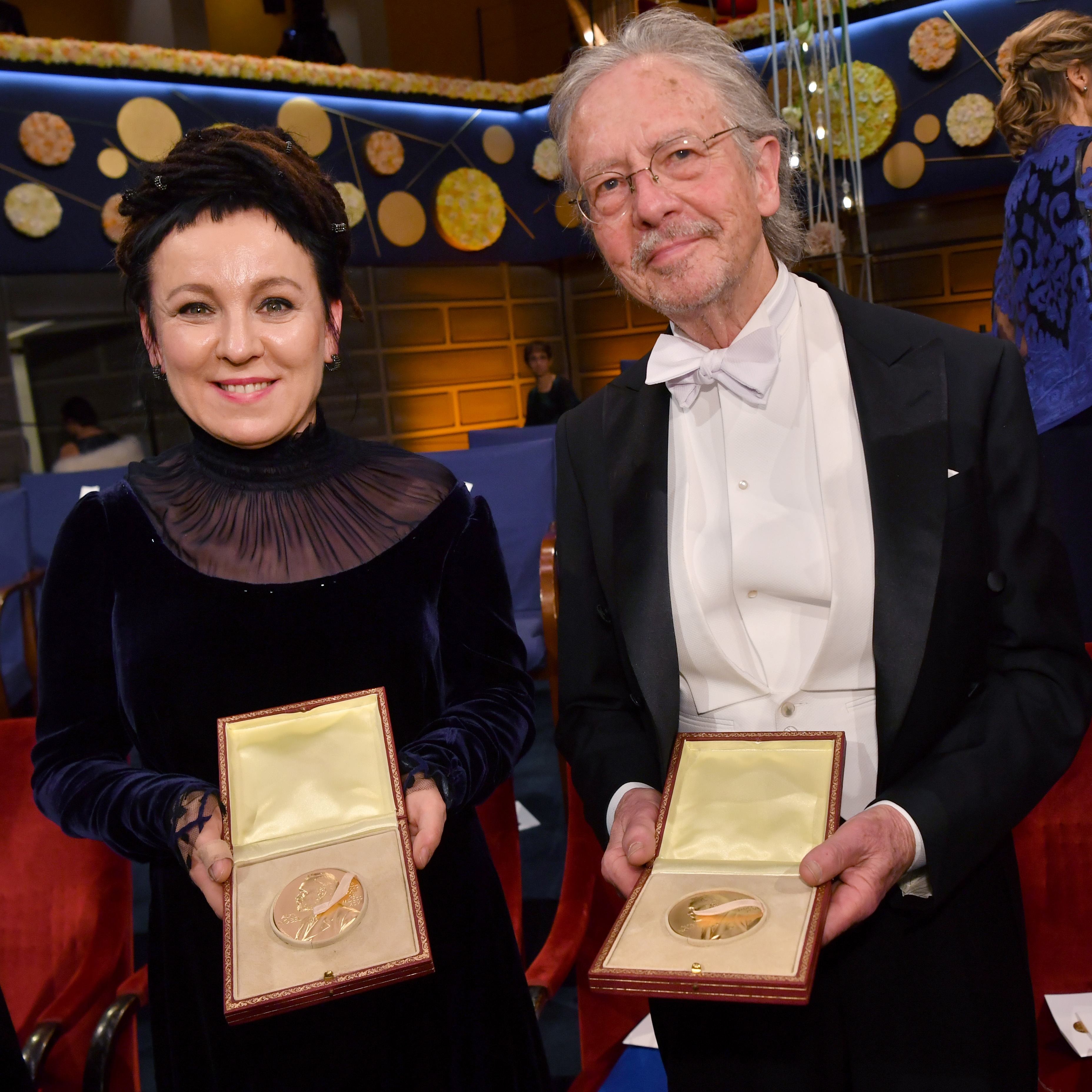 Olga Tokarczuk y Peter Handke, últimos dos ganadores del Nobel de Literatura (Foto: News Agency/Jonas Ekstromer via REUTERS)