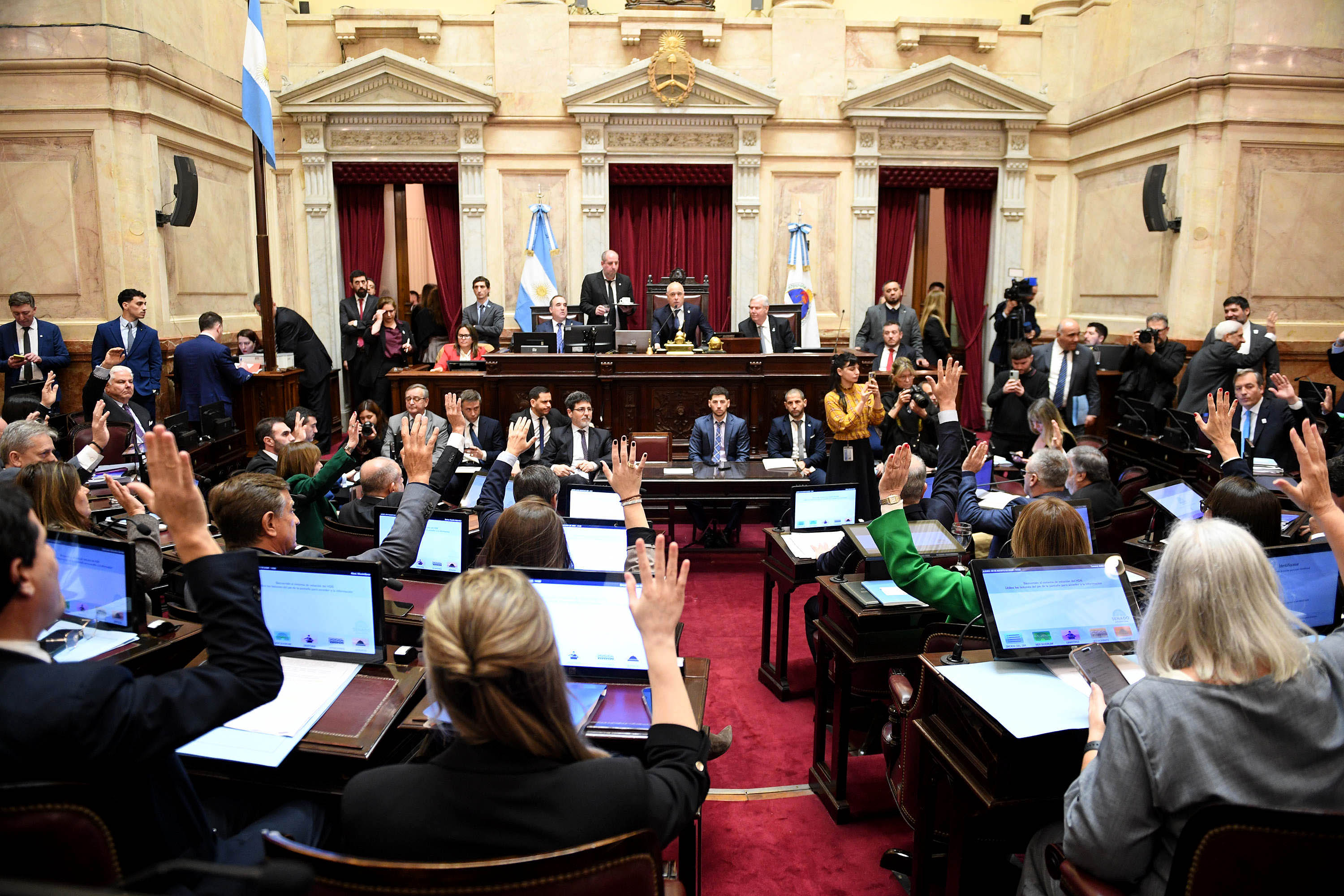 El Senado aprob&oacute; la ley de propiedad privada, pero el Gobierno debi&oacute; ceder en la reforma del Fuego